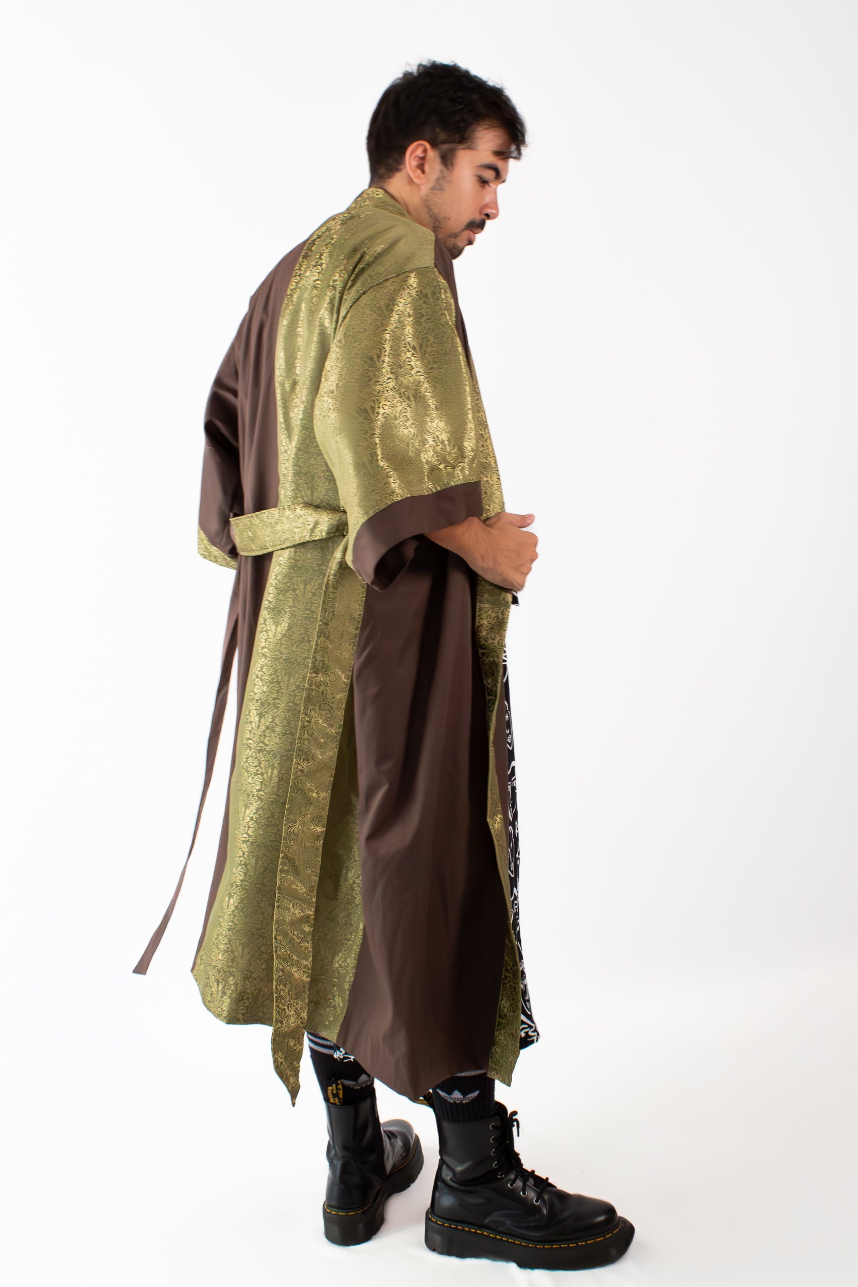 ✦ Root & Leaf - Brown and Shiny Olive Two-Toned Kimono with intricate Jacquard Pattern