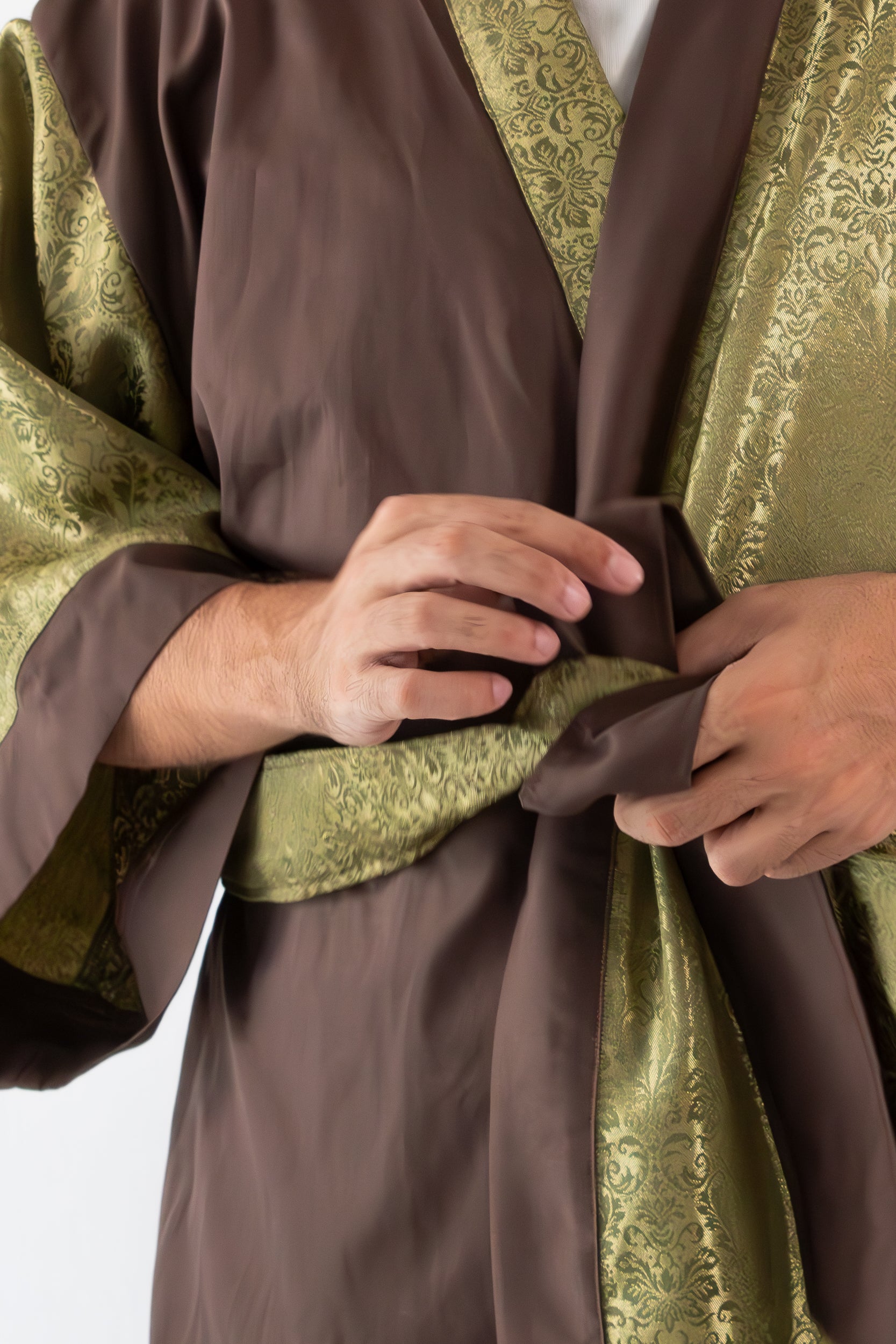 ✦ Root & Leaf - Brown and Shiny Olive Two-Toned Kimono with intricate Jacquard Pattern