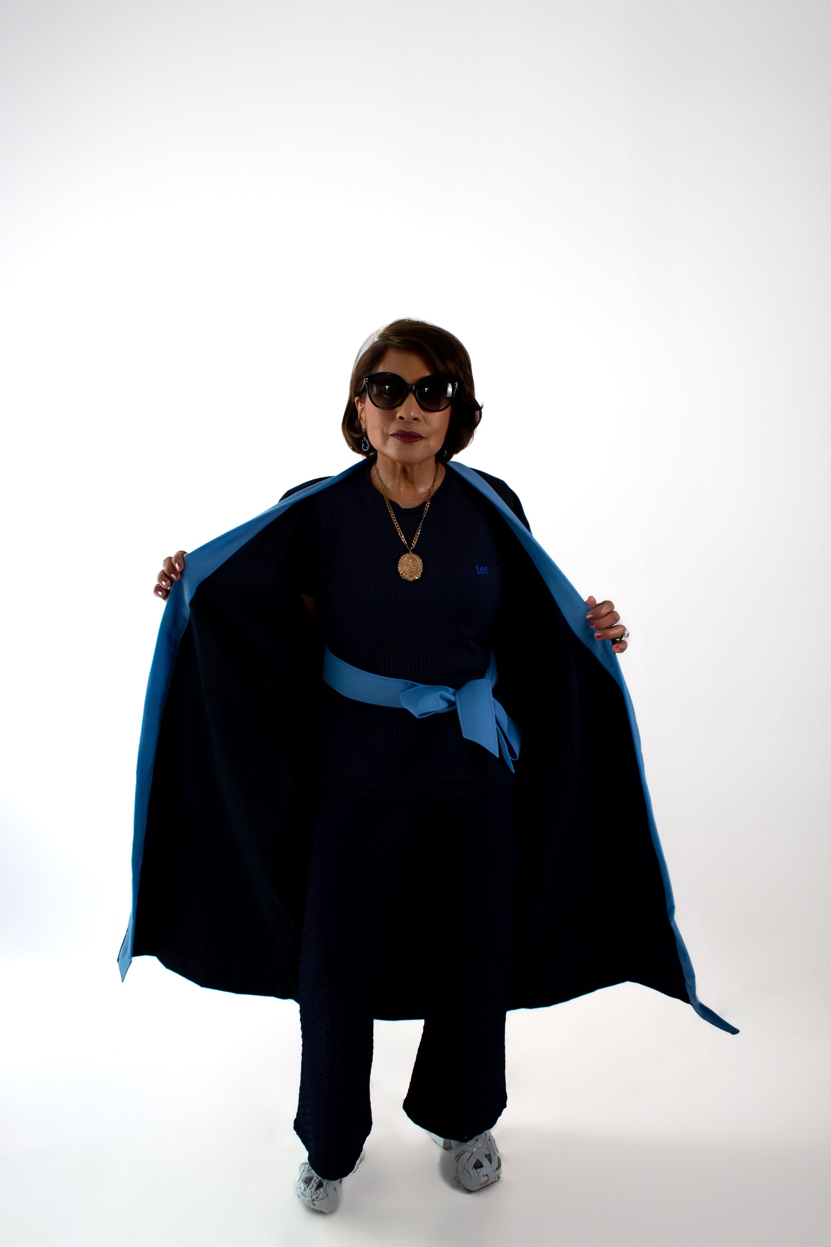 ✦ Kristall Glow - Rose's Upcycled Blue Kimono with Rhinestones