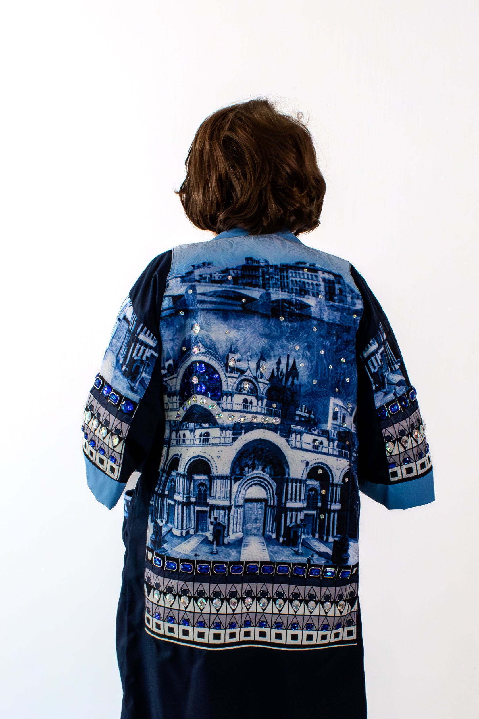✦ Kristall Glow - Rose's Upcycled Blue Kimono with Rhinestones