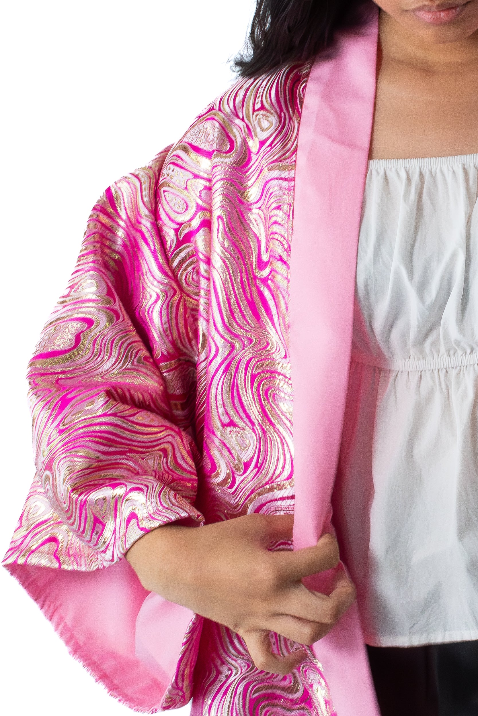 ✦ Pink Duality - Extravagant Reflective Patterned Kimono with Cotton Lining