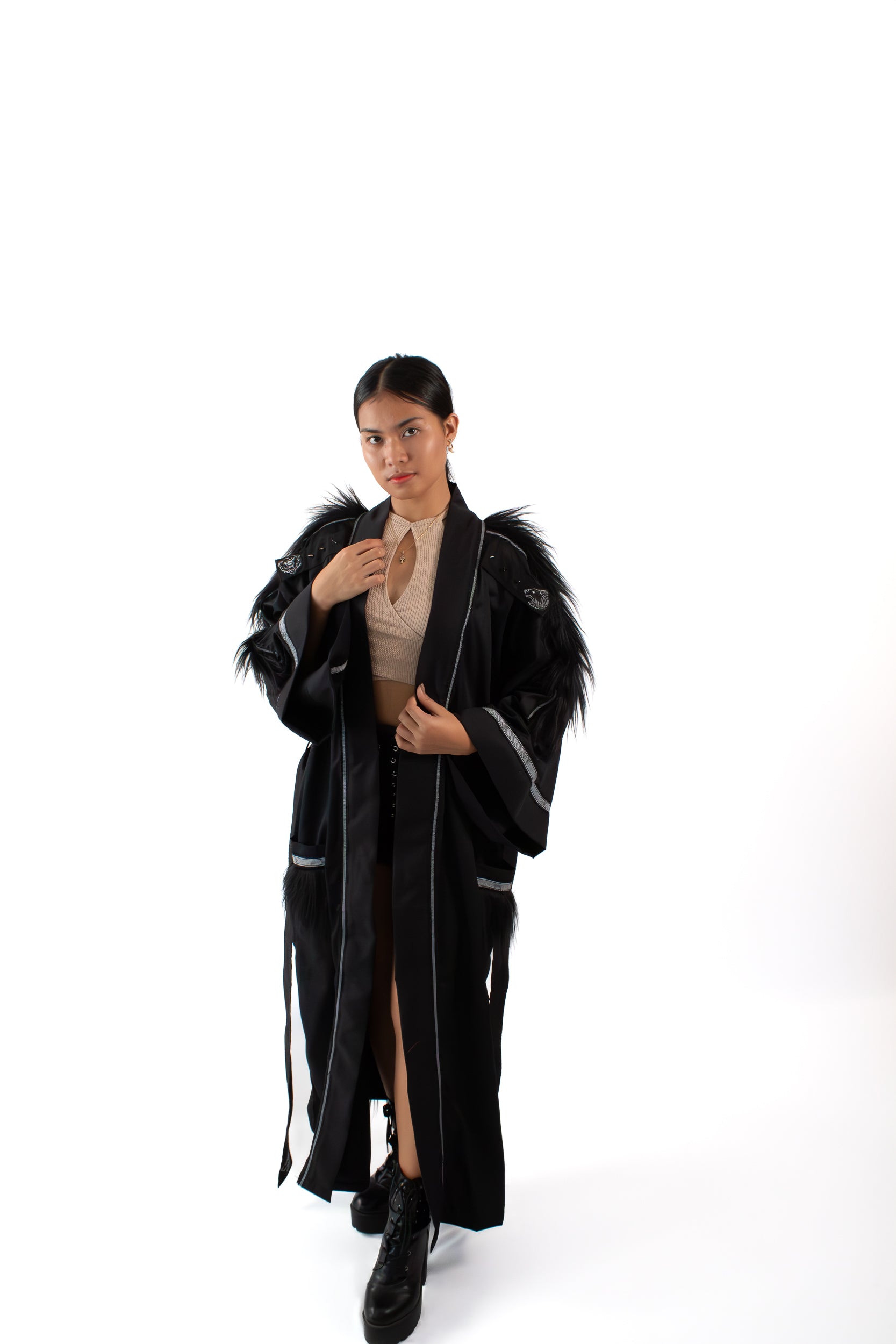 ✦ Oso Berlin - Ferocious Black Bear Kimono with Hand-Woven Fabric, Faux Fur & Embroidery