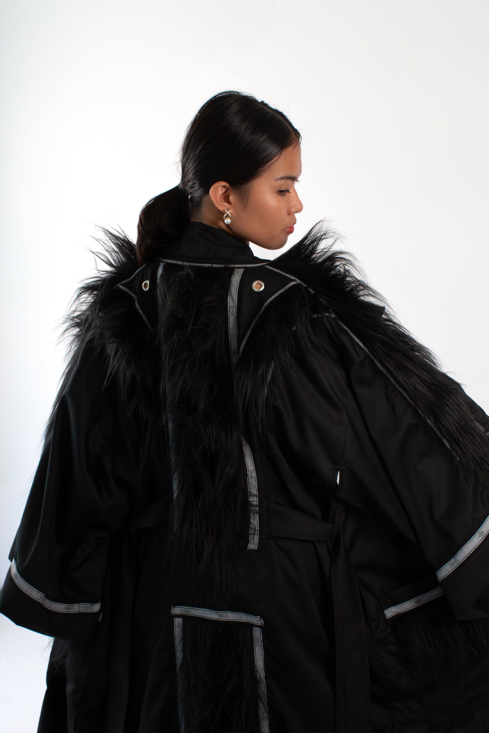 ✦ Oso Berlin - Ferocious Black Bear Kimono with Hand-Woven Fabric, Faux Fur & Embroidery