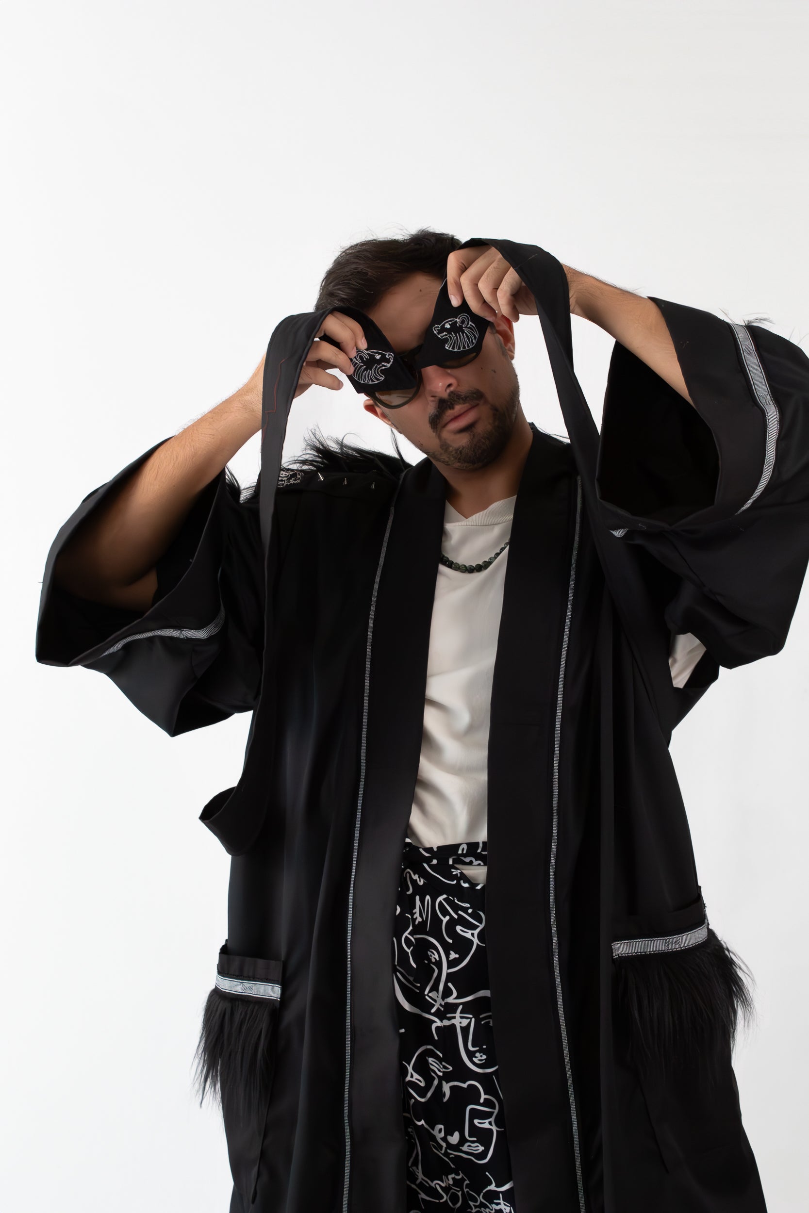 ✦ Oso Berlin - Ferocious Black Bear Kimono with Hand-Woven Fabric, Faux Fur & Embroidery