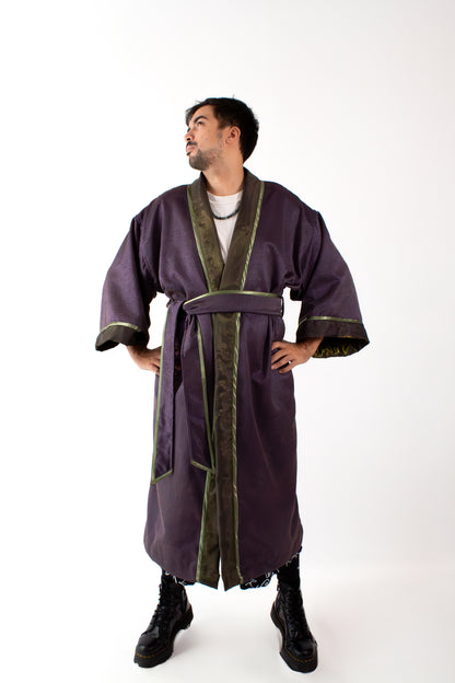 ✦ PhiNiyugan - Two-Tone Purple Embroidered Kimono