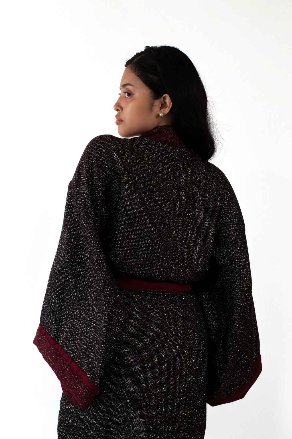 ✦ Maroon Twilight – Aufregender, funkelnder und glamouröser Kimono