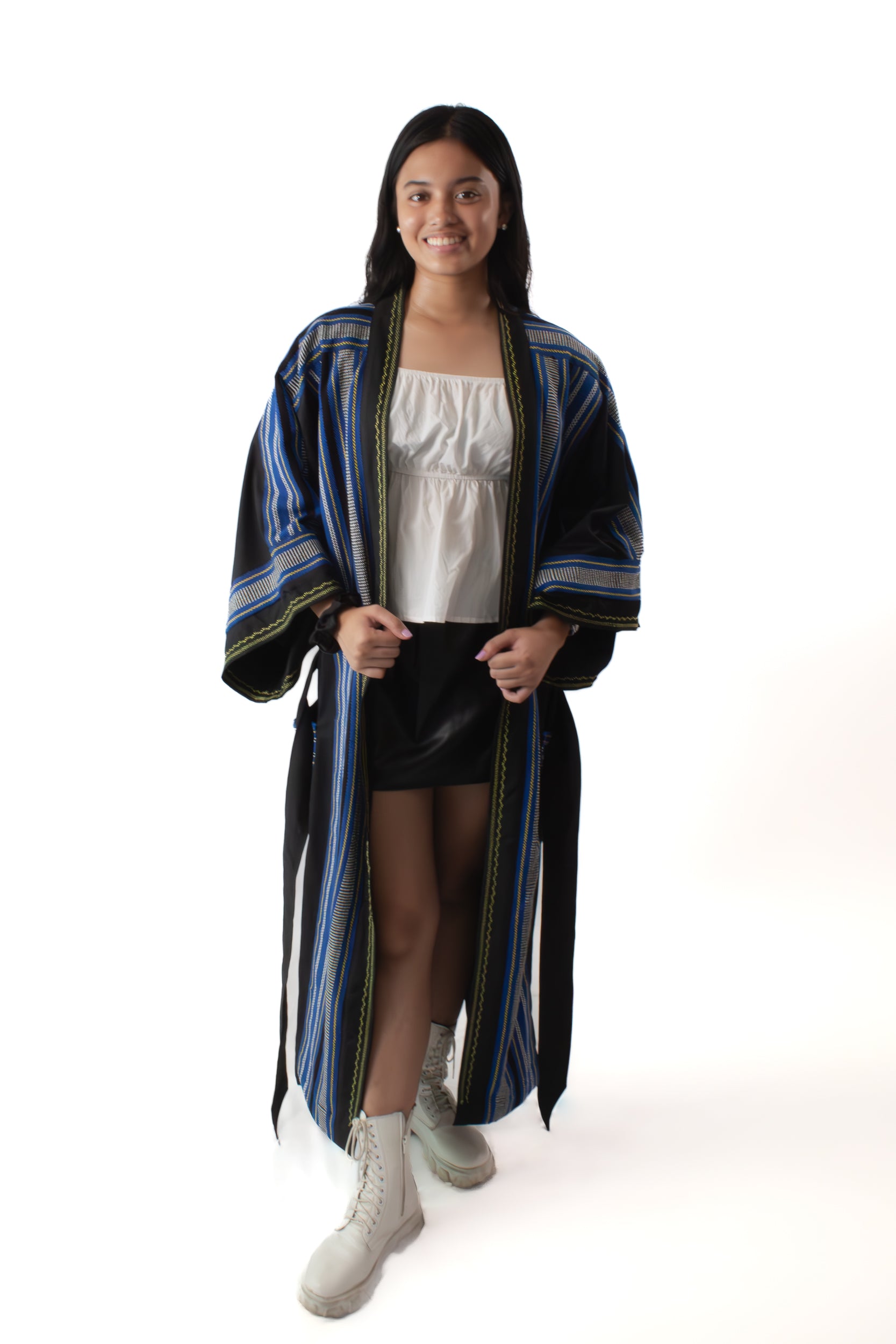 ✦ Baguio Asul – Kraftvoller blauer Kimono mit authentischem philippinischen handgewebten Stoff