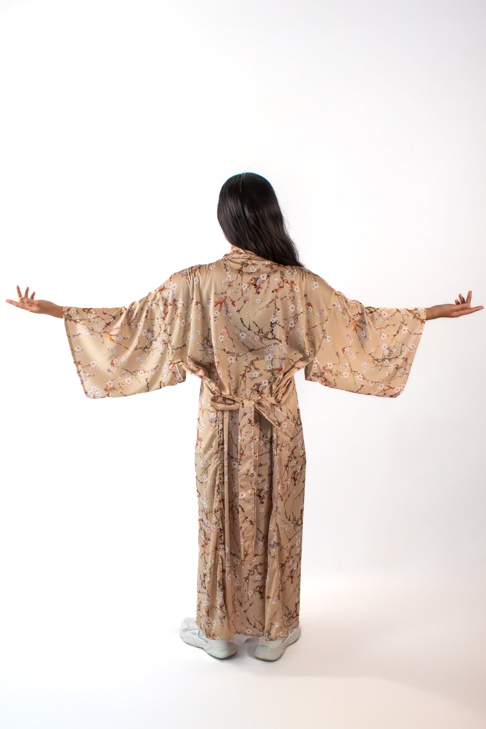 ✦ Silk Ember - Smooth & Long Luxurious Floral Silk Kimono
