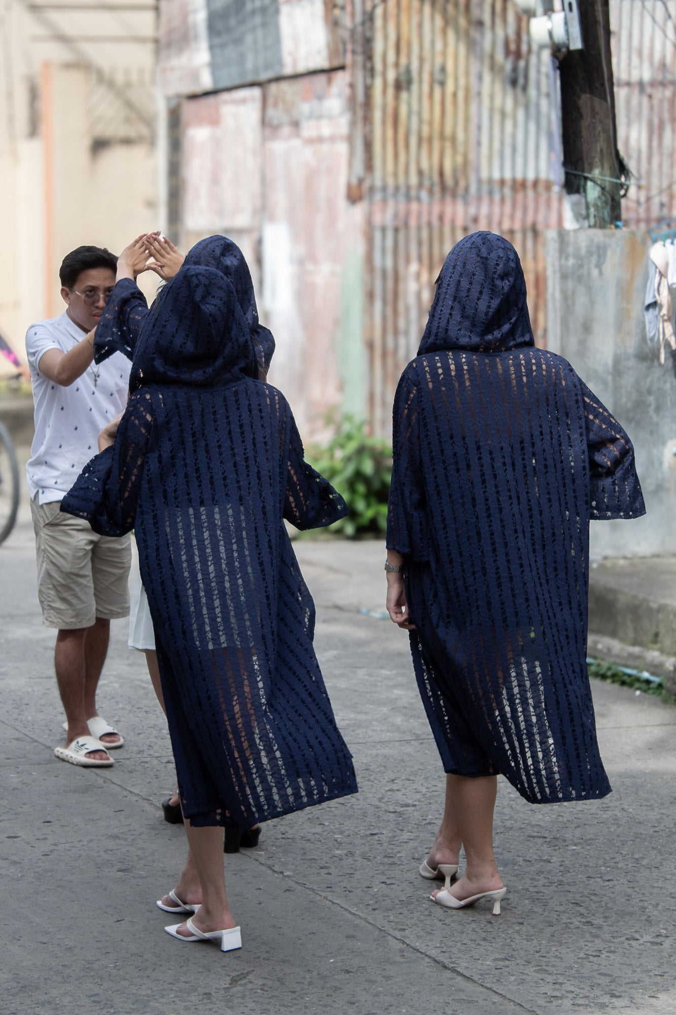 ✦ Midnight Lace - Lightweight & Open-Weaved Navy Blue Lace Kimono with Hood