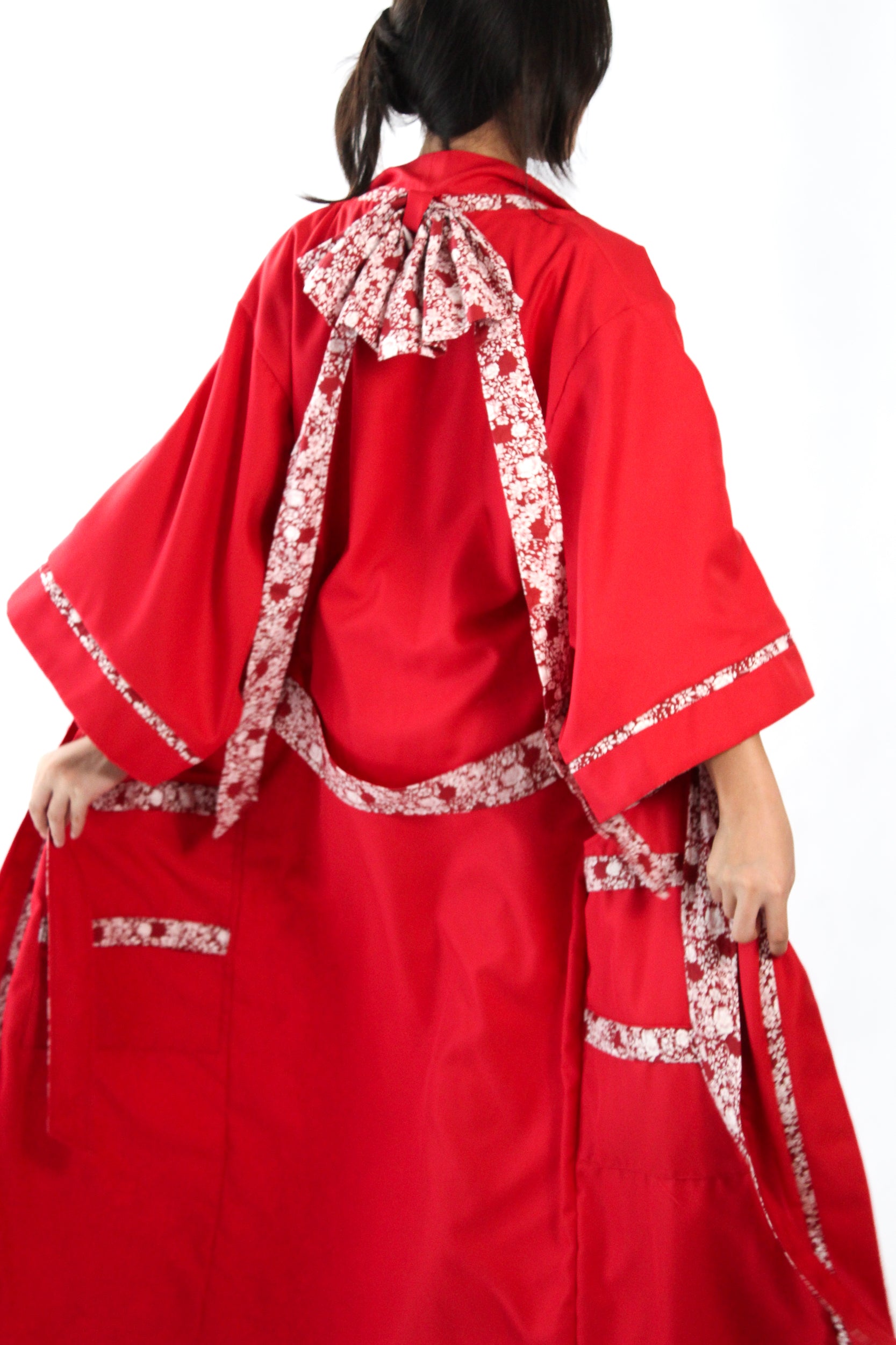 ✦ Twin Blooms - Reversible Floral Red Kimono with Large Ribbon on Back