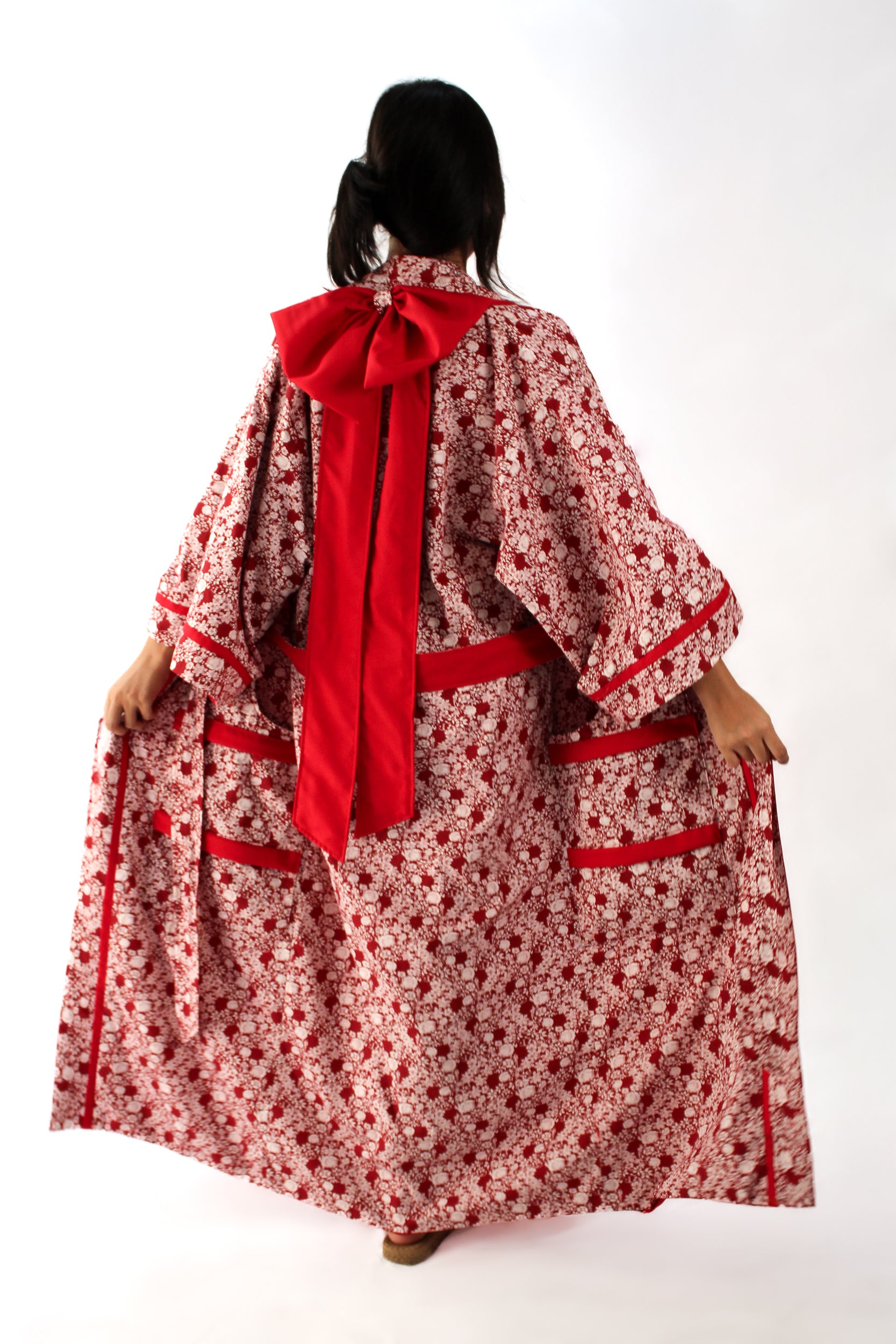 ✦ Twin Blooms - Reversible Floral Red Kimono with Large Ribbon on Back