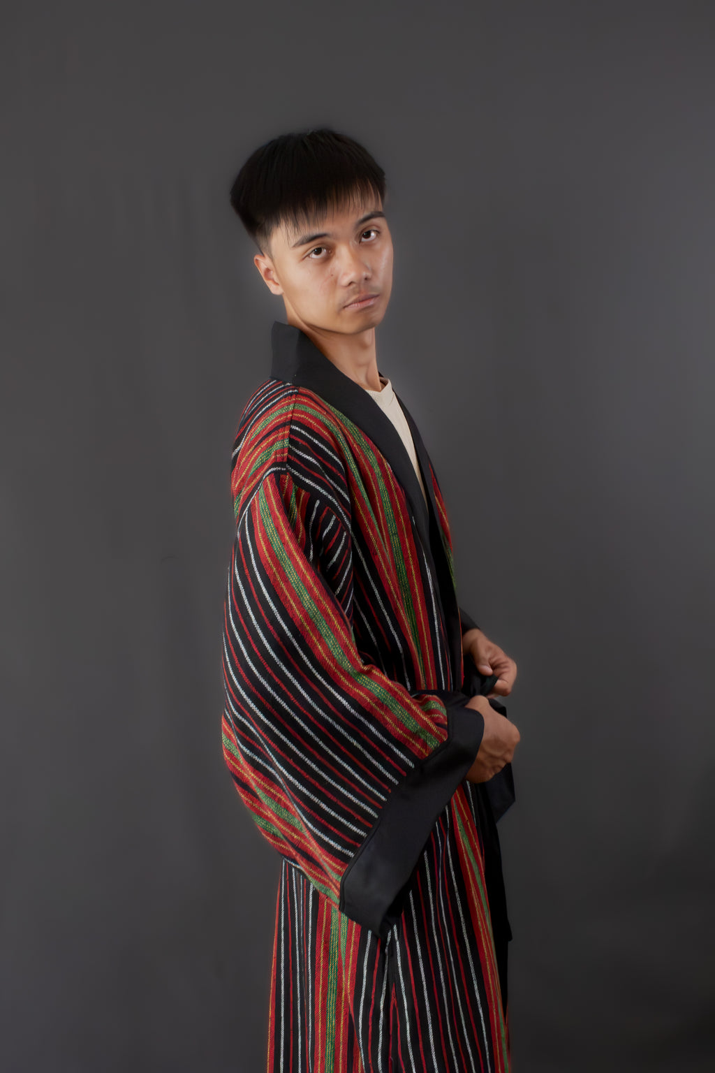 ✦ Tulay Wind - Ethnic Black & Red Striped Kimono