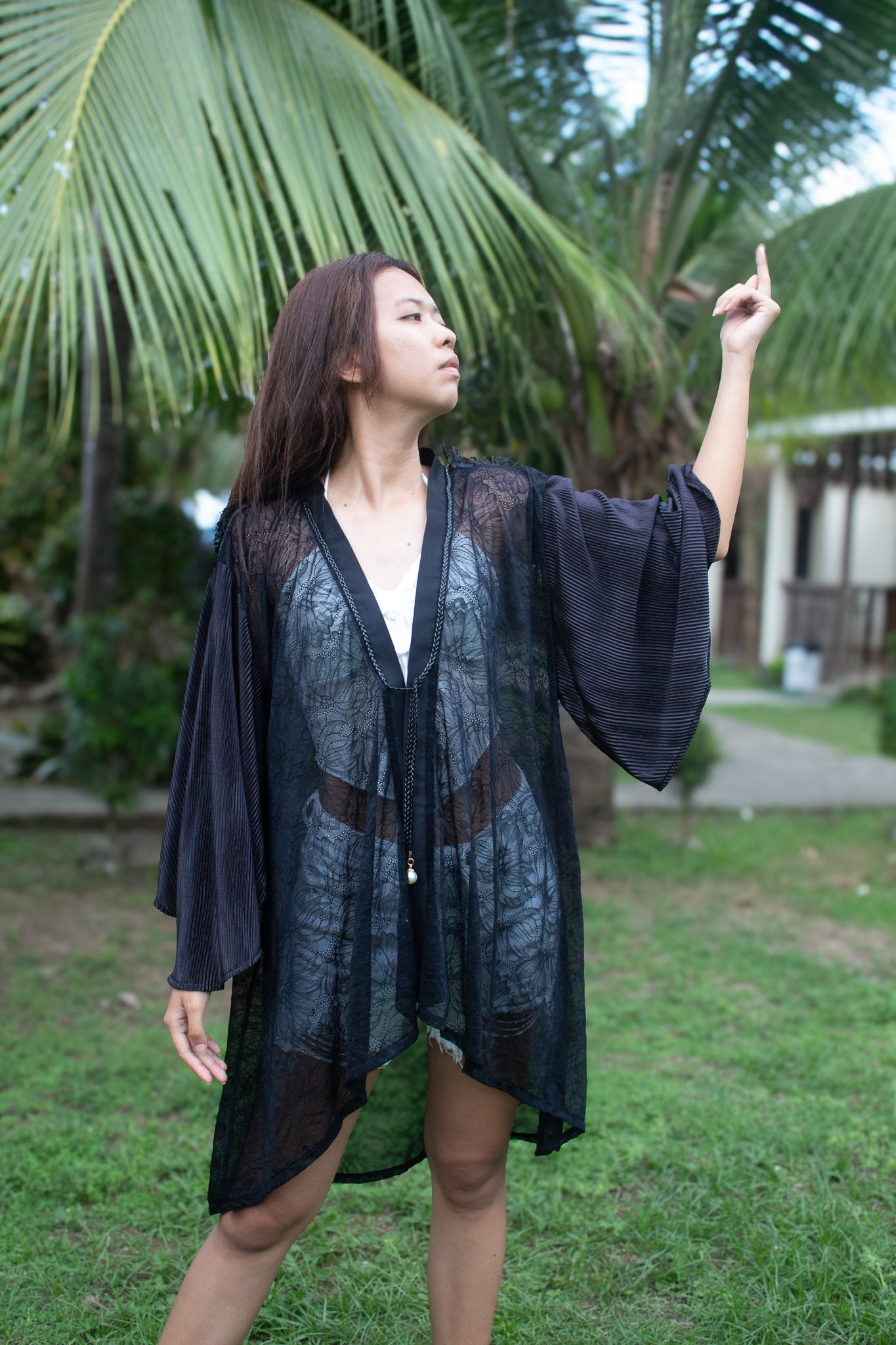 ✦ Feather Eclipse – Black Sheer Lace Kimono with Pleated Sleeves and Feathered Shoulders