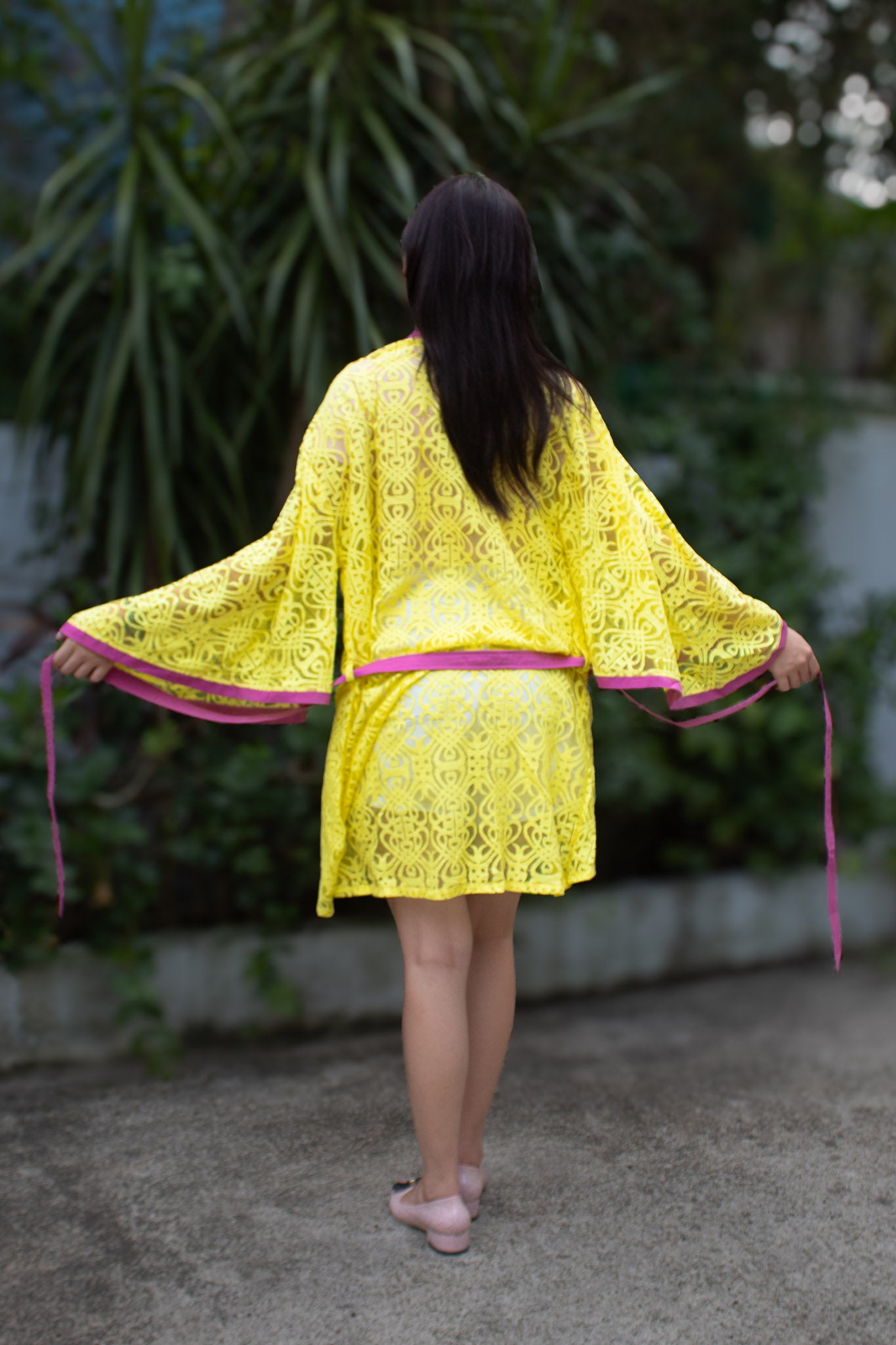 ✦ Citrus Zest – Vibrant Yellow Lace Kimono with Colored Accents and Intricate Pattern