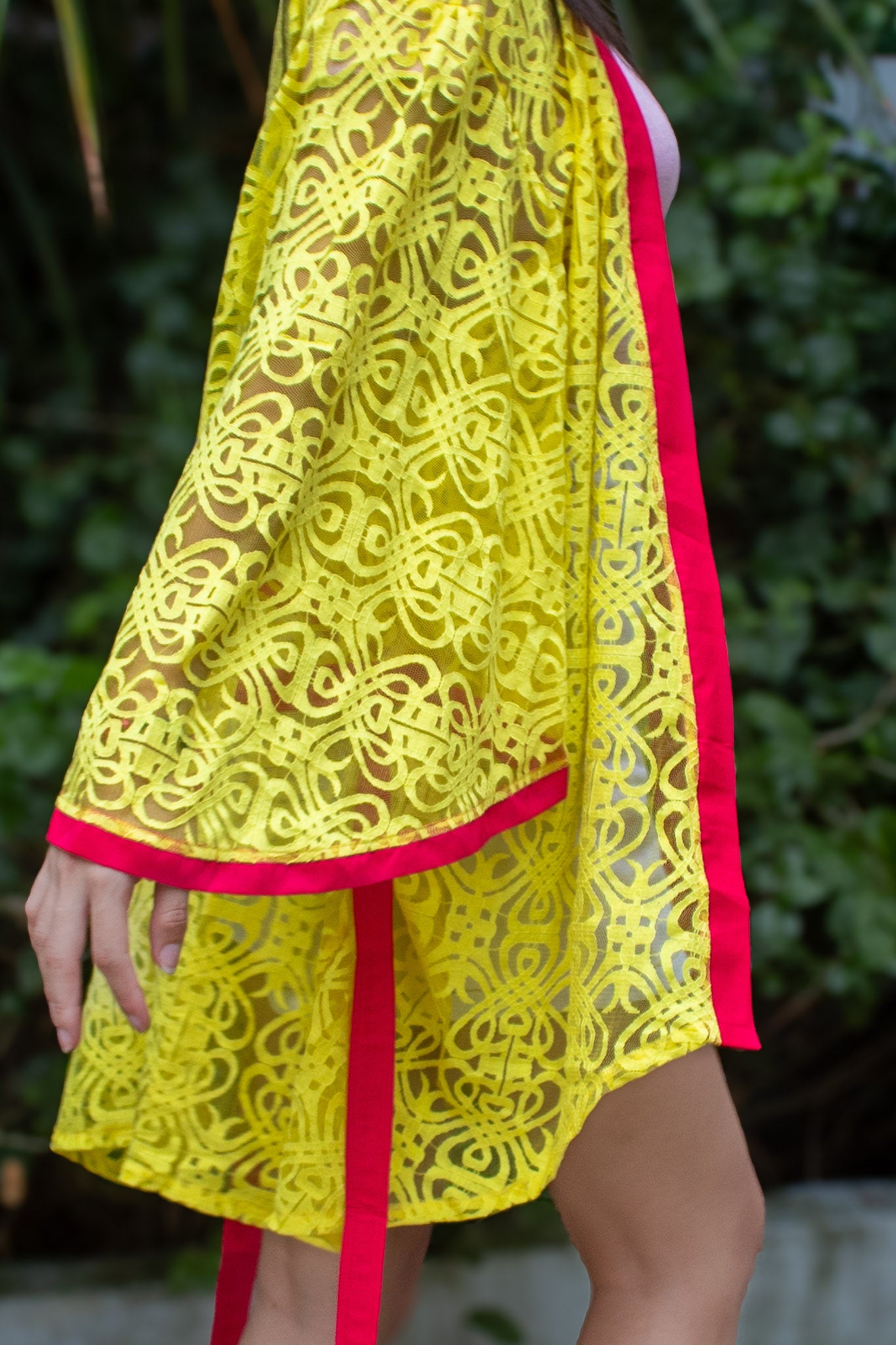 ✦ Citrus Zest – Vibrant Yellow Lace Kimono with Colored Accents and Intricate Pattern
