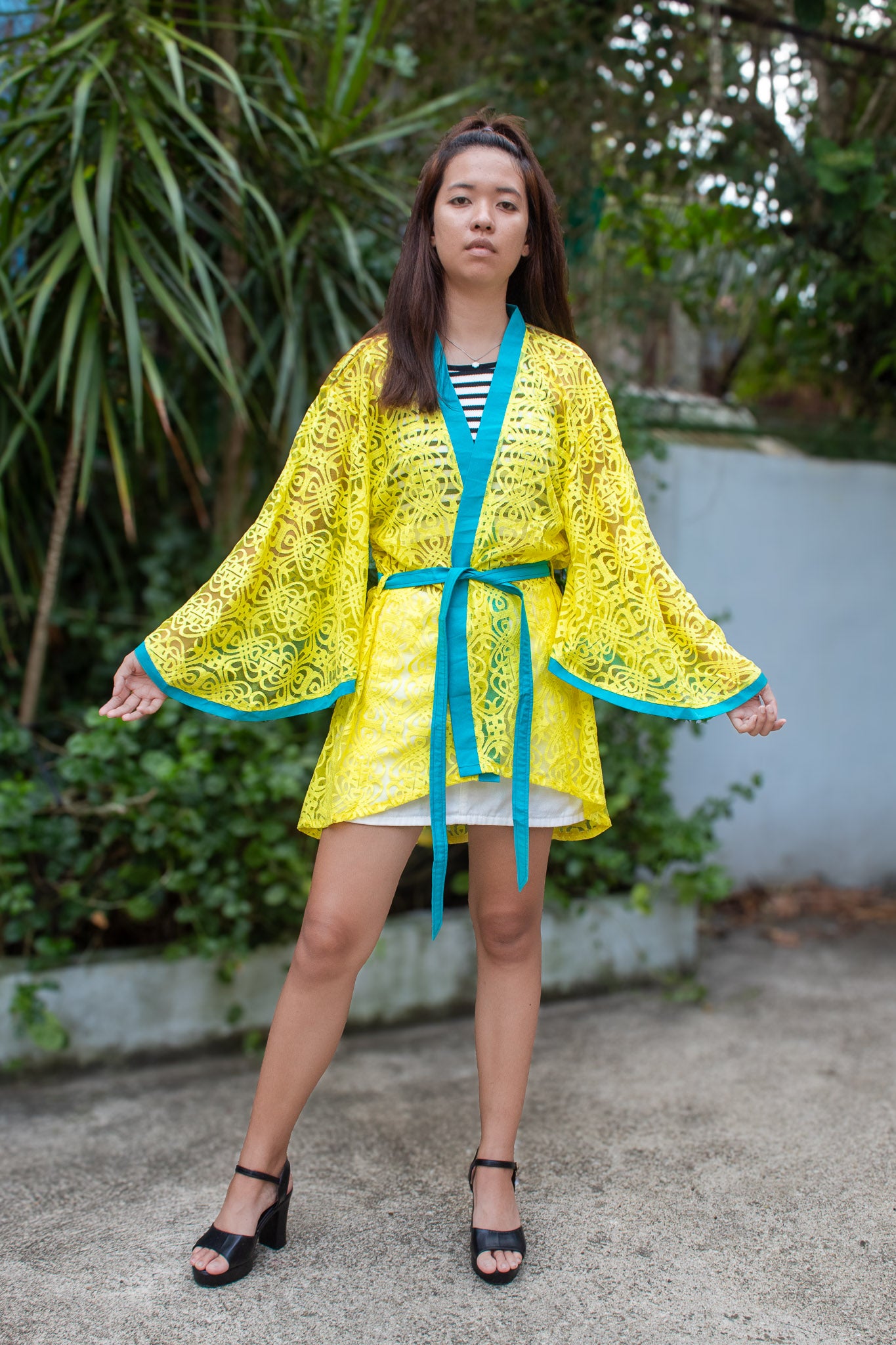 ✦ Citrus Zest – Vibrant Yellow Lace Kimono with Colored Accents and Intricate Pattern