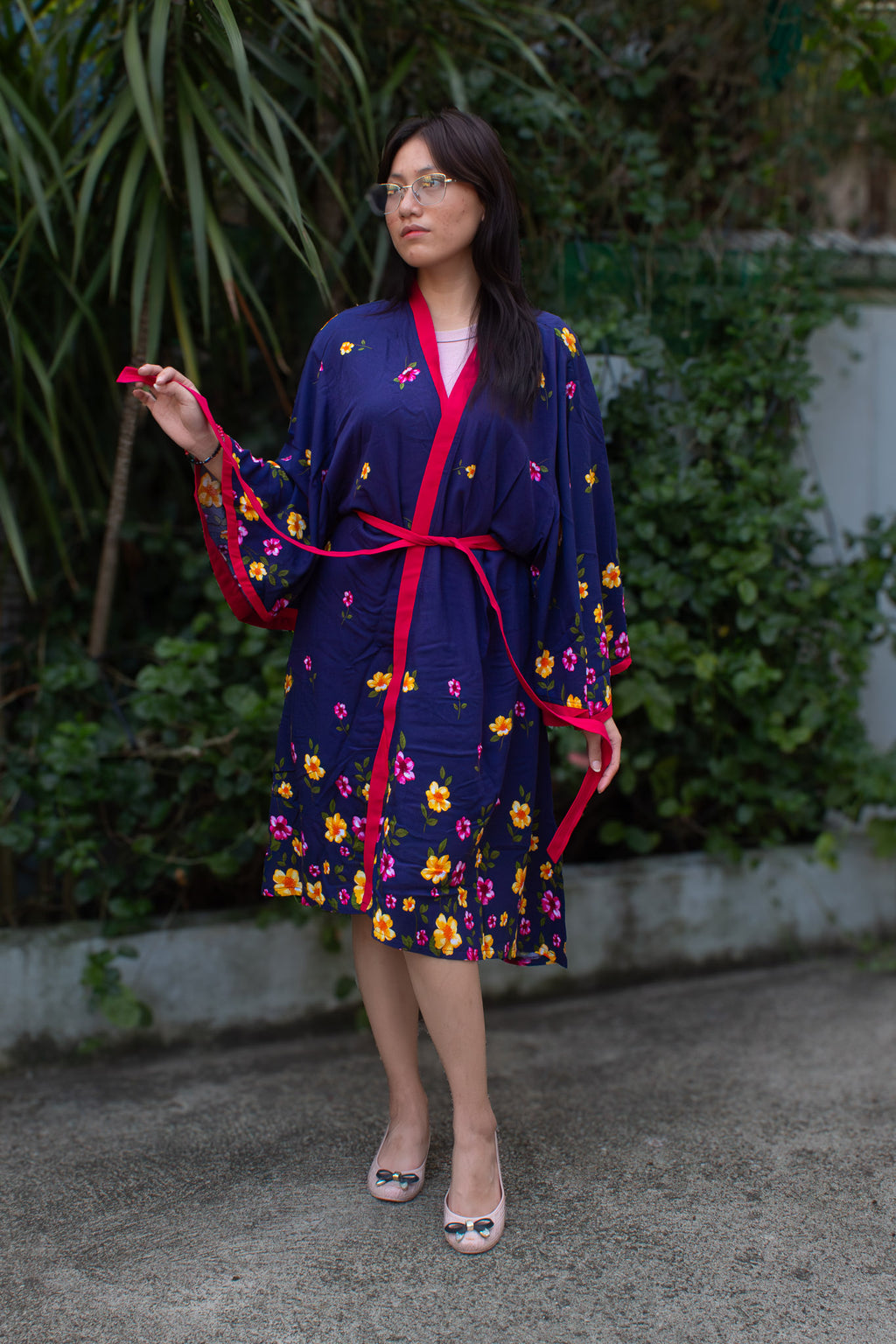✦ Midnight Petal Butterfly – Super Soft Navy Blue Floral Cotton Kimono with Butterfly-Sleeves