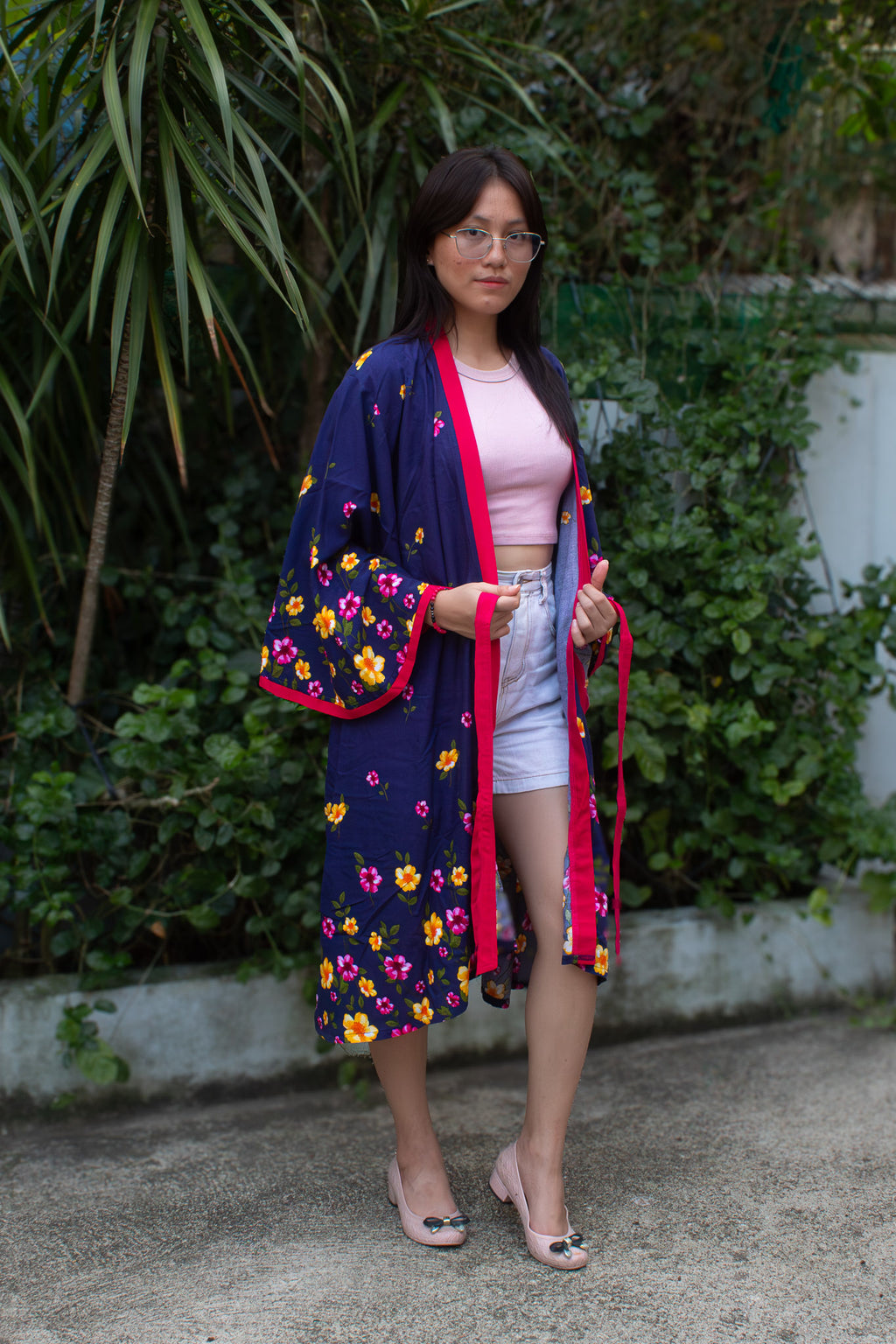 ✦ Midnight Petal Butterfly – Super Soft Navy Blue Floral Cotton Kimono with Butterfly-Sleeves