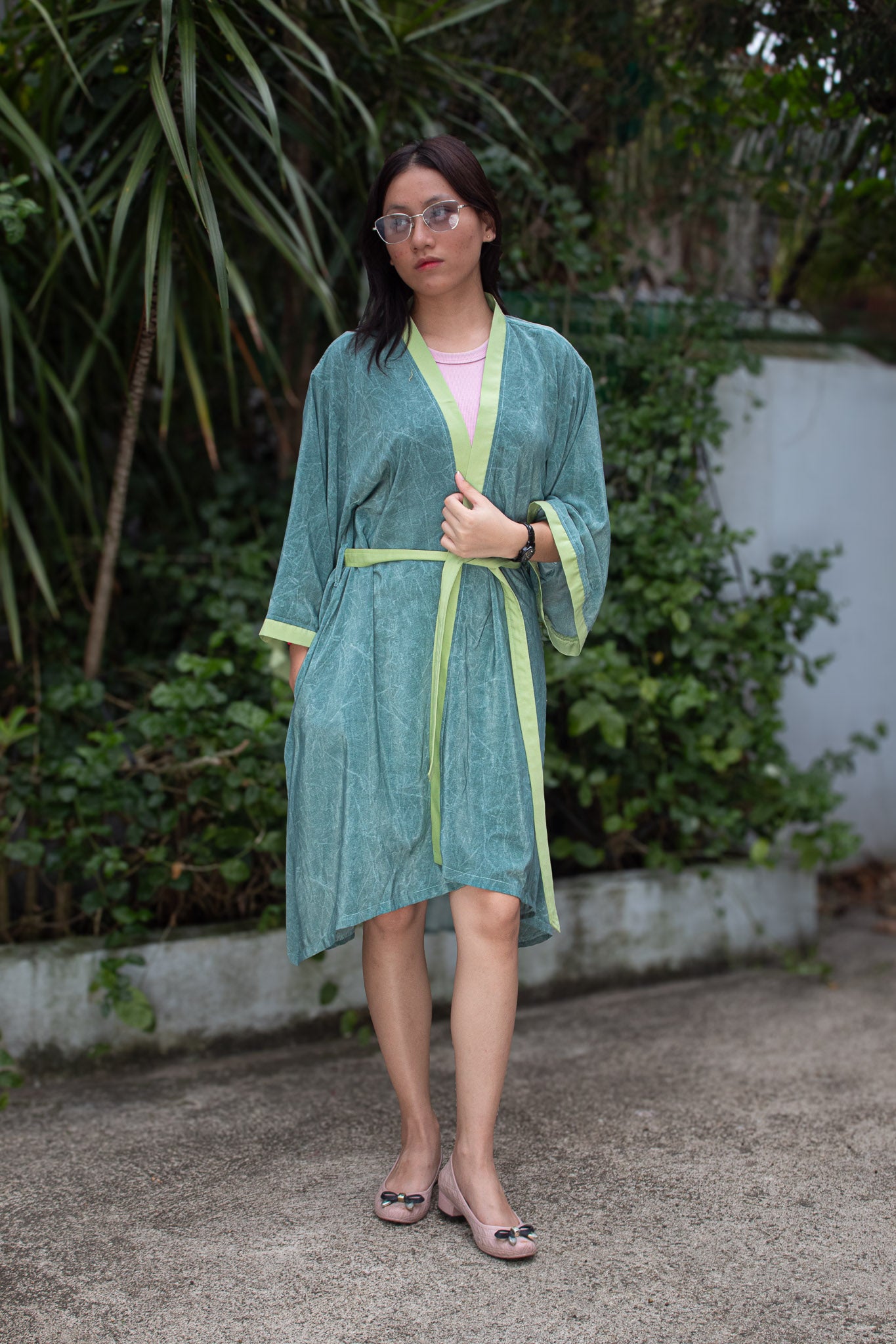 ✦ Marble Mornings – Mid-Length Marbled Teal Cotton Kimono in Crisp Olive Edge Trim