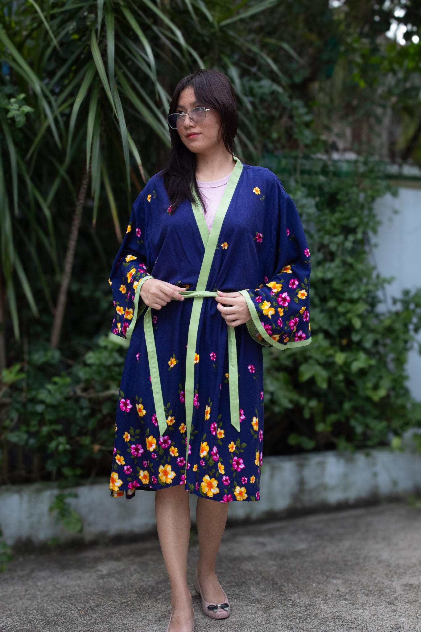✦ Midnight Petal Butterfly – Super Soft Navy Blue Floral Cotton Kimono with Butterfly-Sleeves