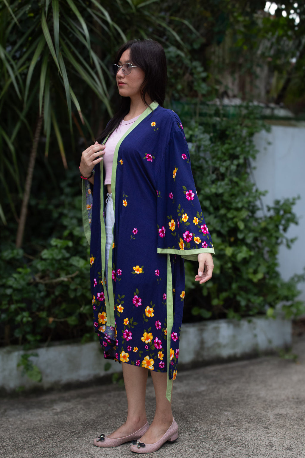 ✦ Midnight Petal Butterfly – Super Soft Navy Blue Floral Cotton Kimono with Butterfly-Sleeves