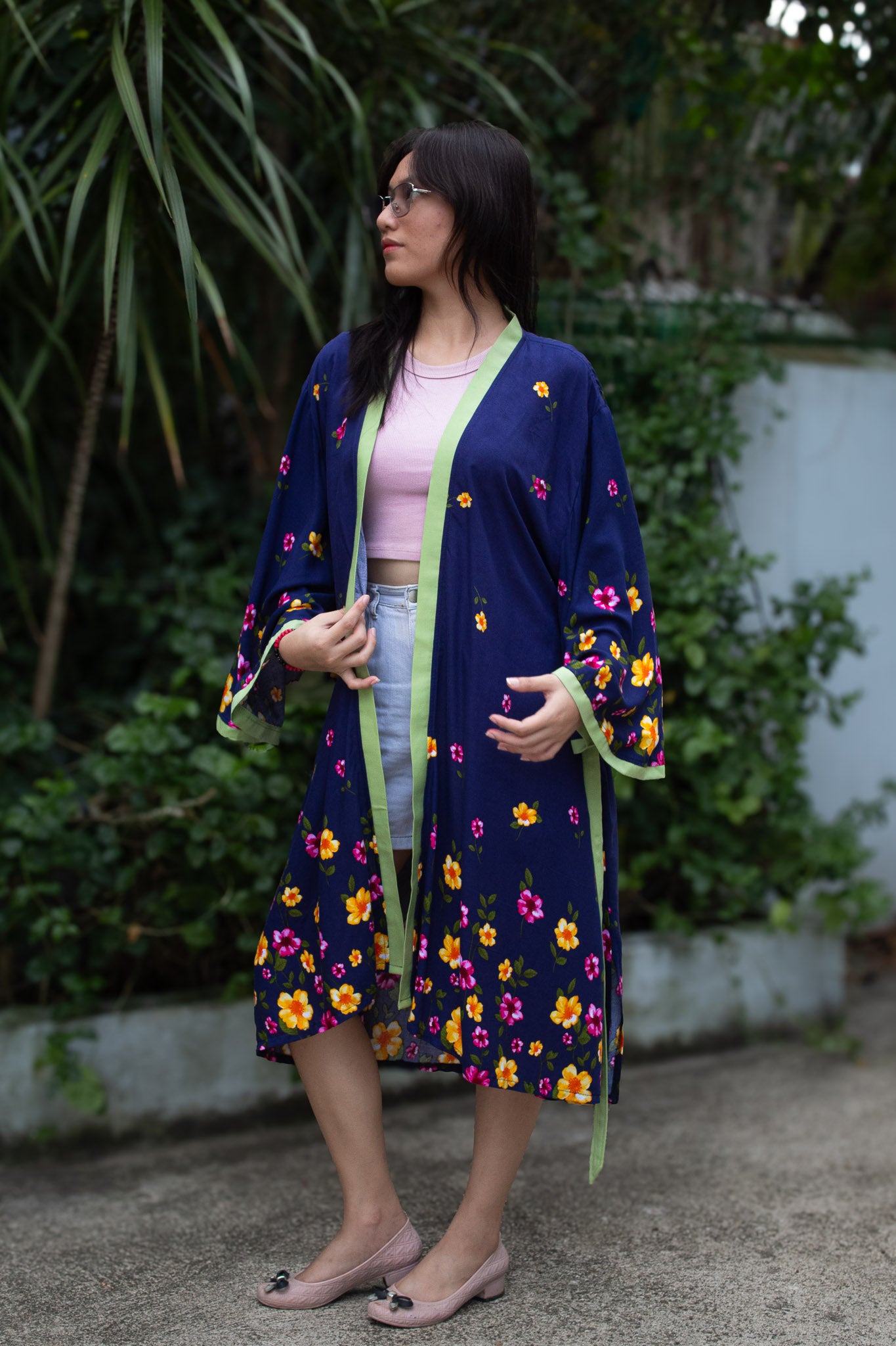 ✦ Midnight Petal Butterfly – Super Soft Navy Blue Floral Cotton Kimono with Butterfly-Sleeves
