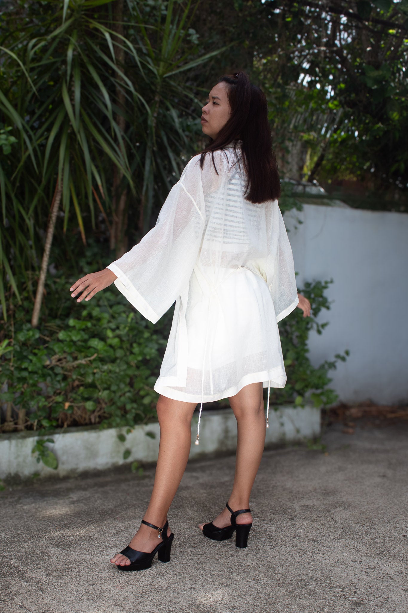✦ Cream Drift – Pale Cream Airy Sheer Kimono with Pearl-Tipped Belt
