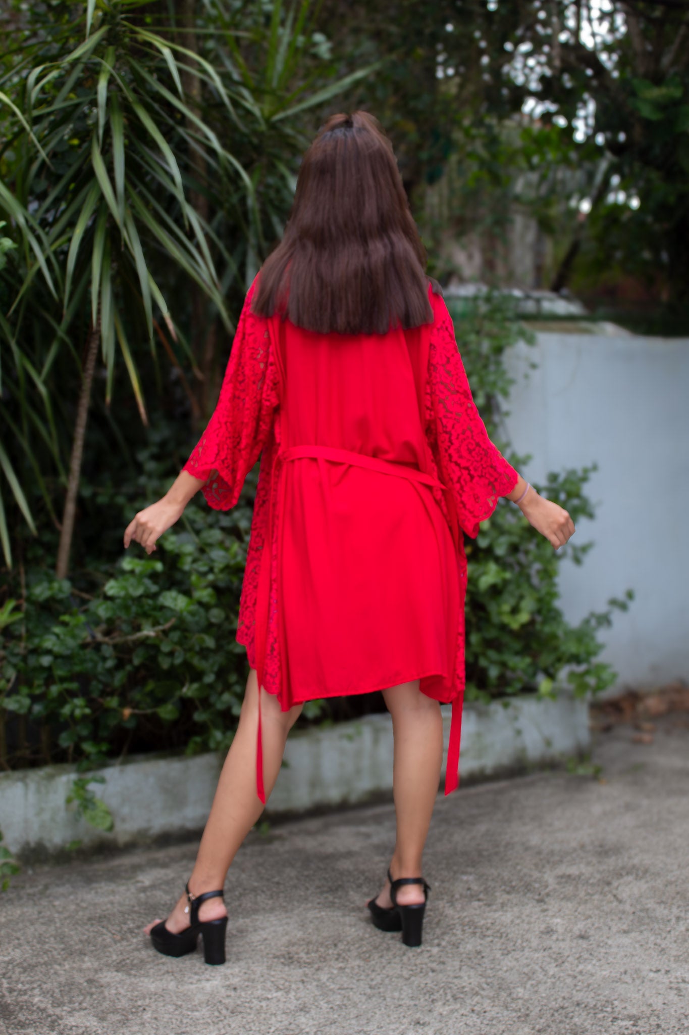 ✦ Festive Flare Red – Bold & Lively Red Lace Kimono with Various Sleeves