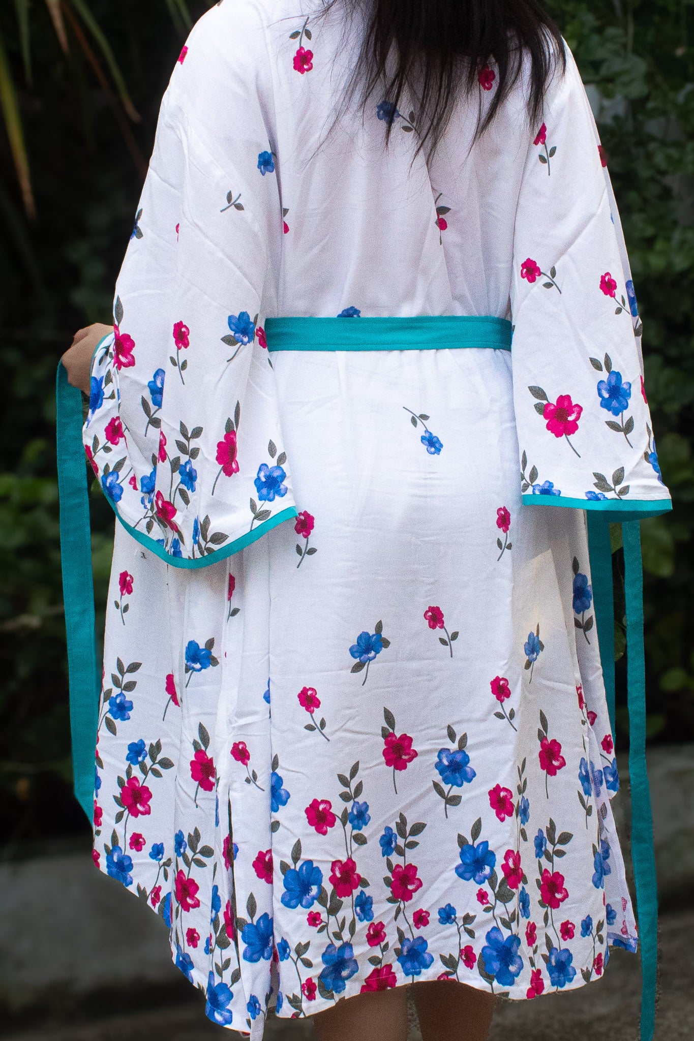 ✦ Bloomtrail Butterfly (Mid-Length) – White Cotton Kimono with Floral Motifs in Matching Accents and Butterfly Sleeves