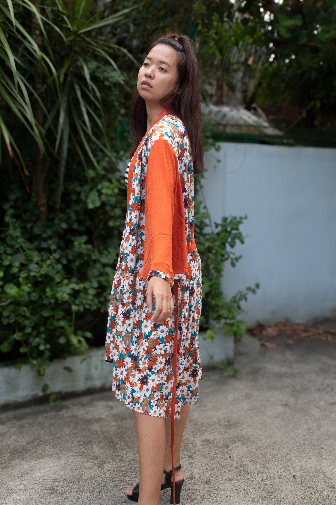 ✦ Field Light – Warm & Drapy Rust Kimono with Floral Print and Butterfly Sleeves