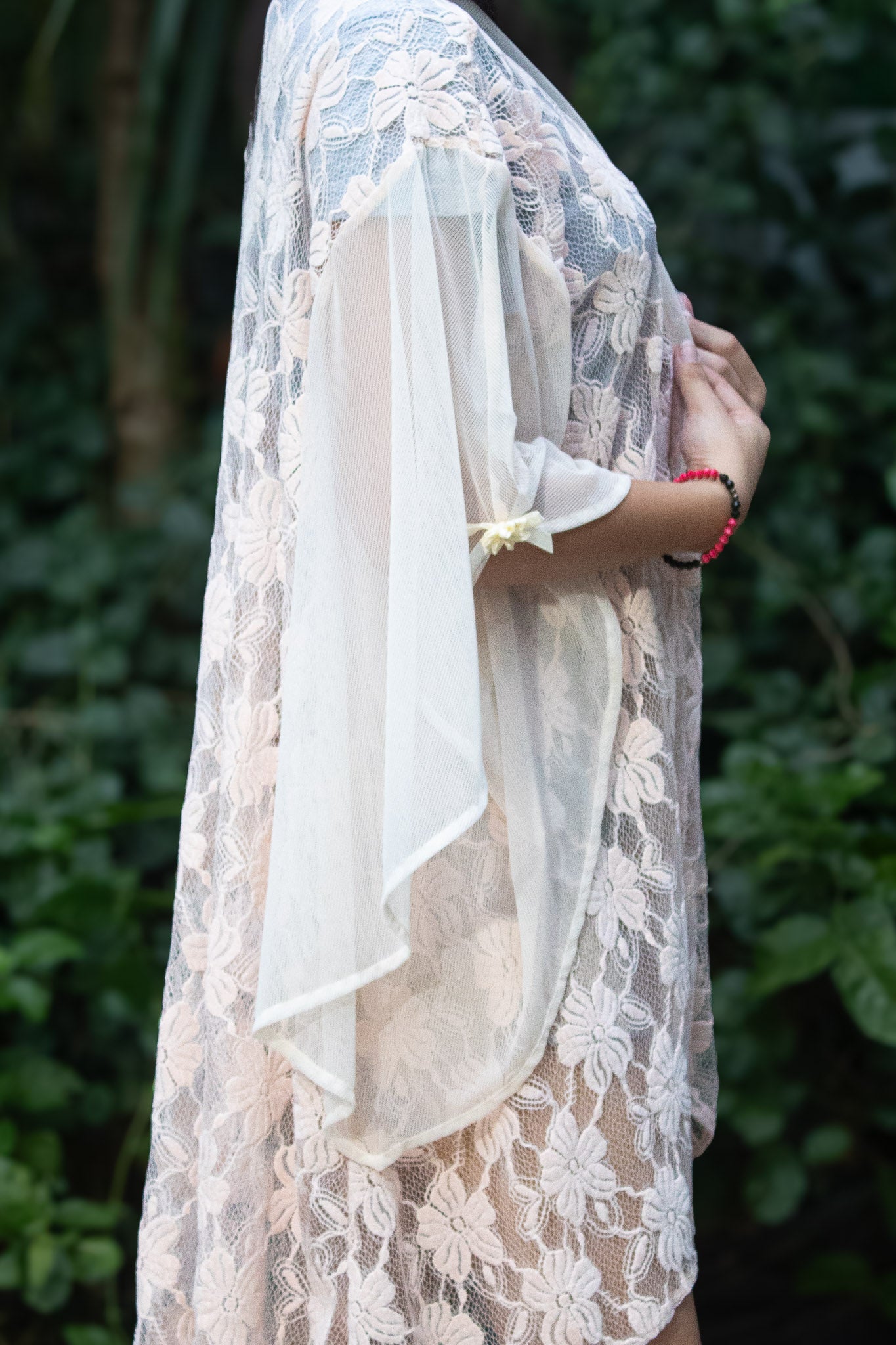 ✦ Cream Whispers – One-of-a-kind Soft & Airy Butterfly-Sleeved Peach Lace Kimono