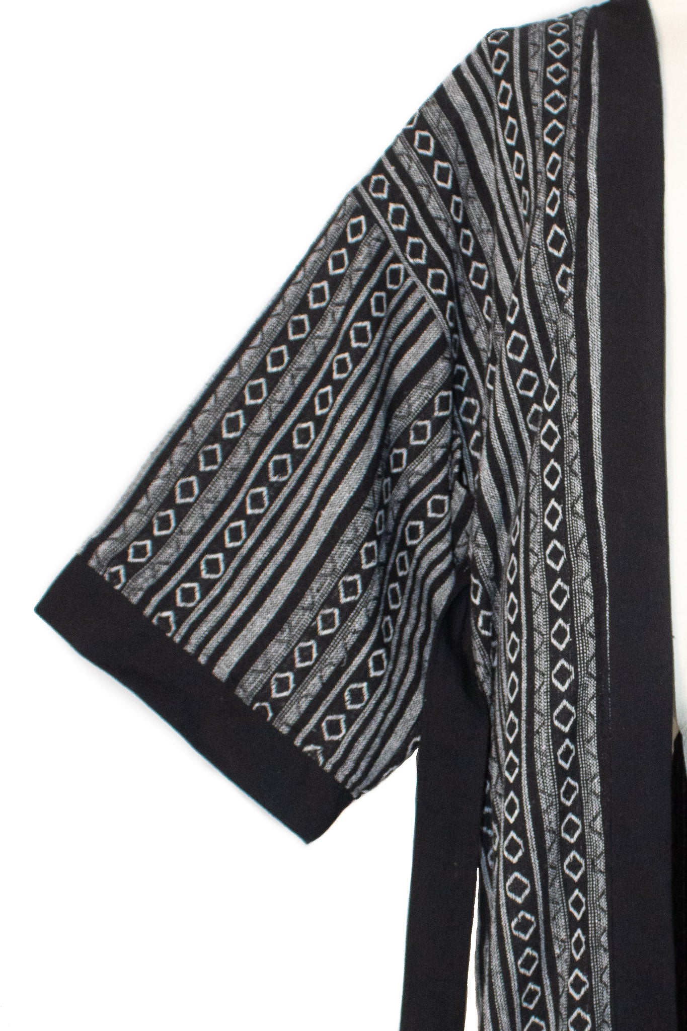 J507 - ✦ Ash Tide – Black and Grey Woven Kimono with Diamond Stripes