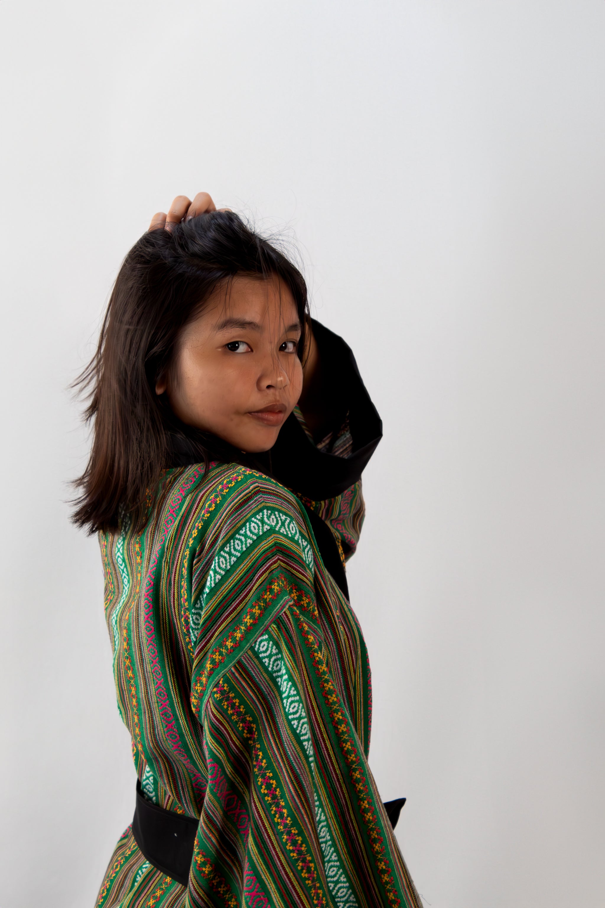 ✦ Ethnischer, grün gewebter Kimono – „Luntiang Living“