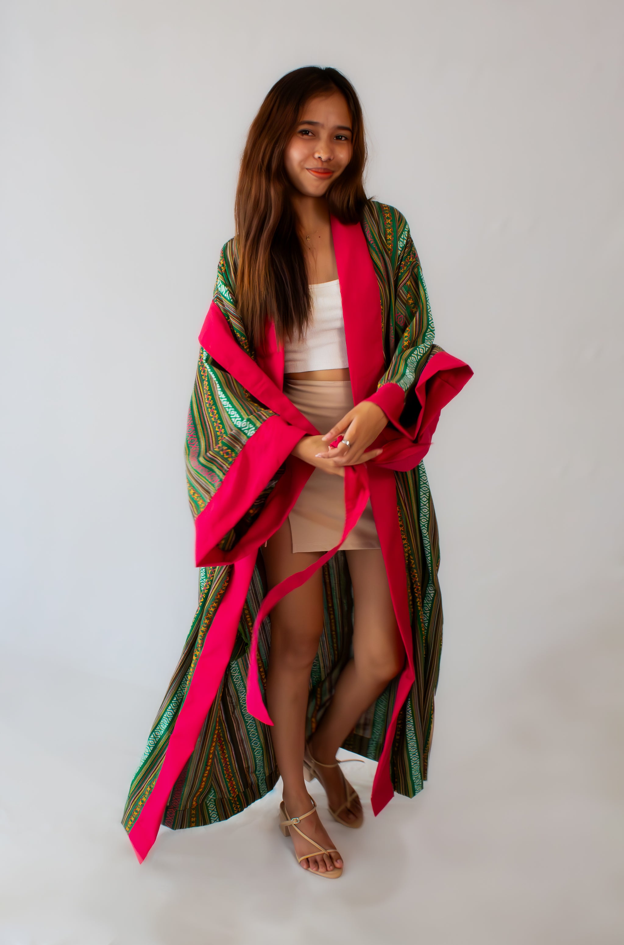 ✦ Ethnischer, grün gewebter Kimono – „Luntiang Living“