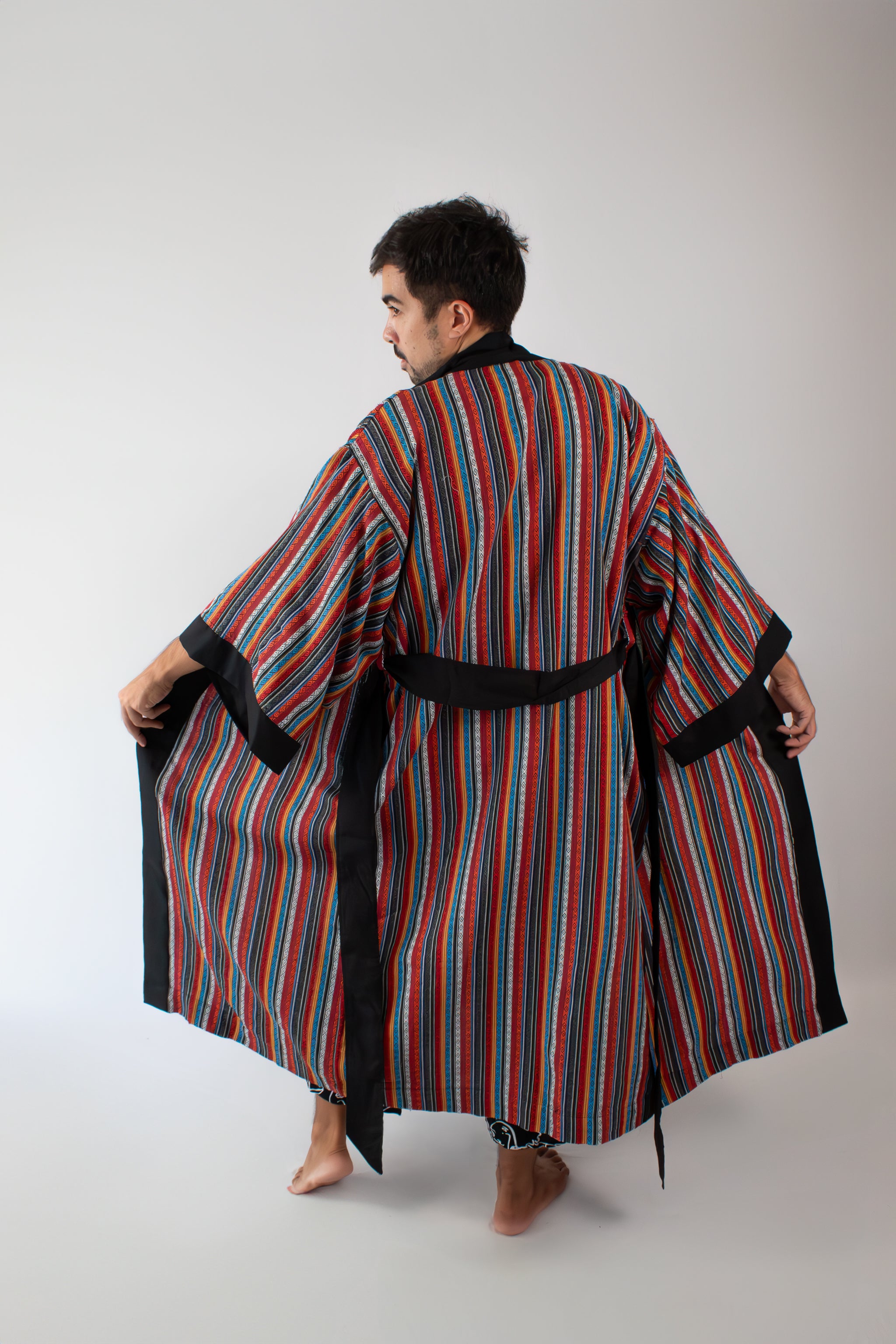 ✦ Ethnischer rautengewebter Kimono – „Kalayaan Diamonds“