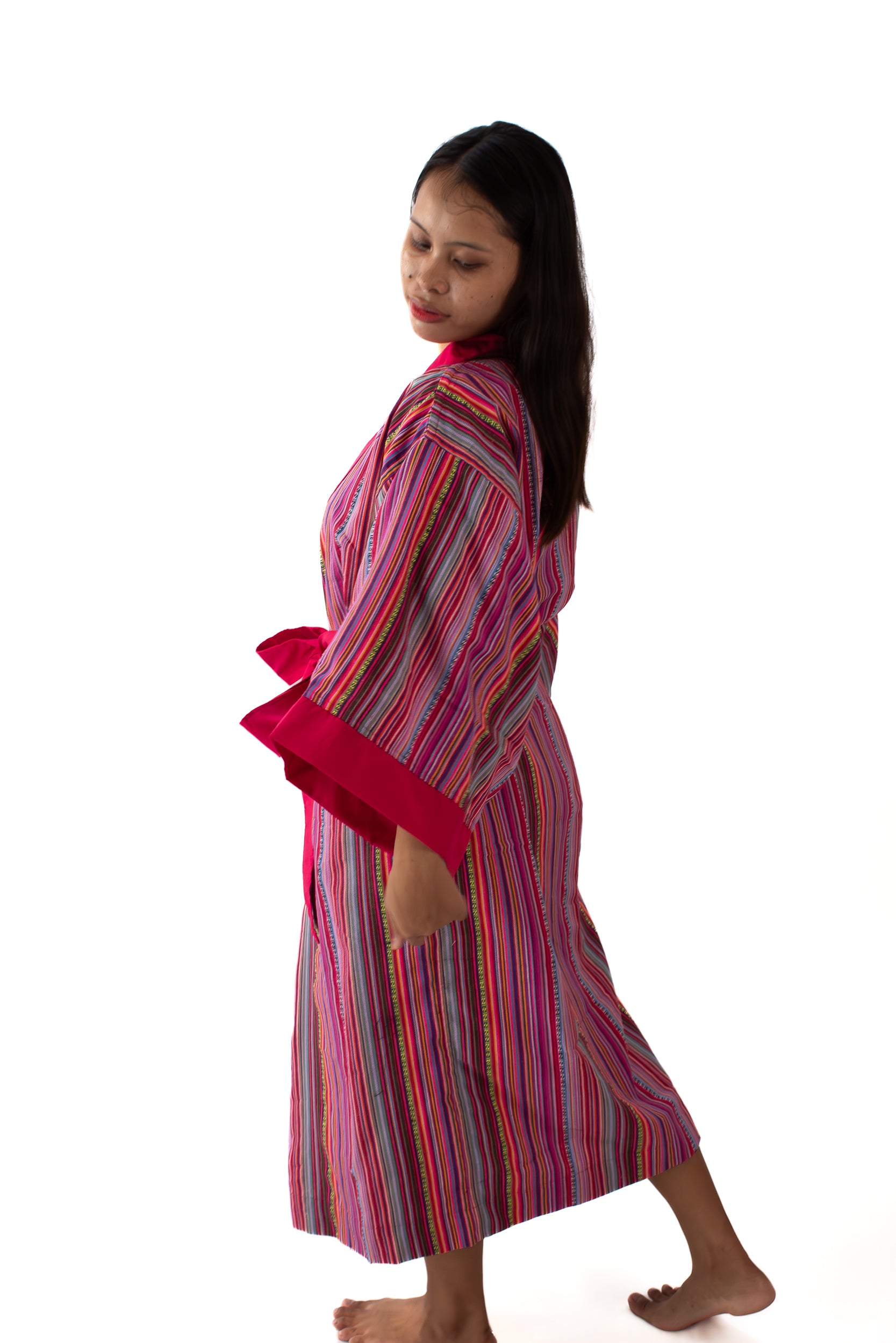 ✦ Trails of Emotions - Lebendiger und kräftiger farbenfroher Kimono im ethnischen Stil mit rosa Streifen