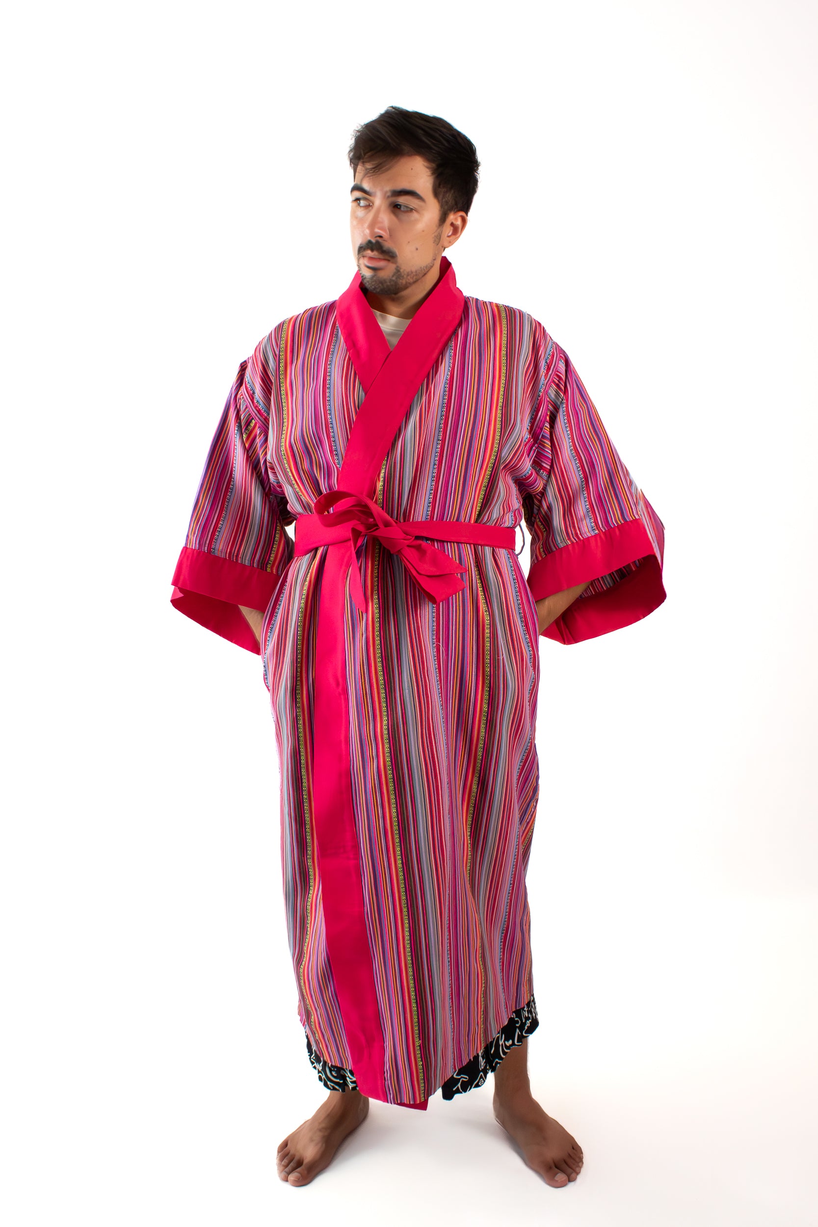 ✦ Trails of Emotions - Lebendiger und kräftiger farbenfroher Kimono im ethnischen Stil mit rosa Streifen