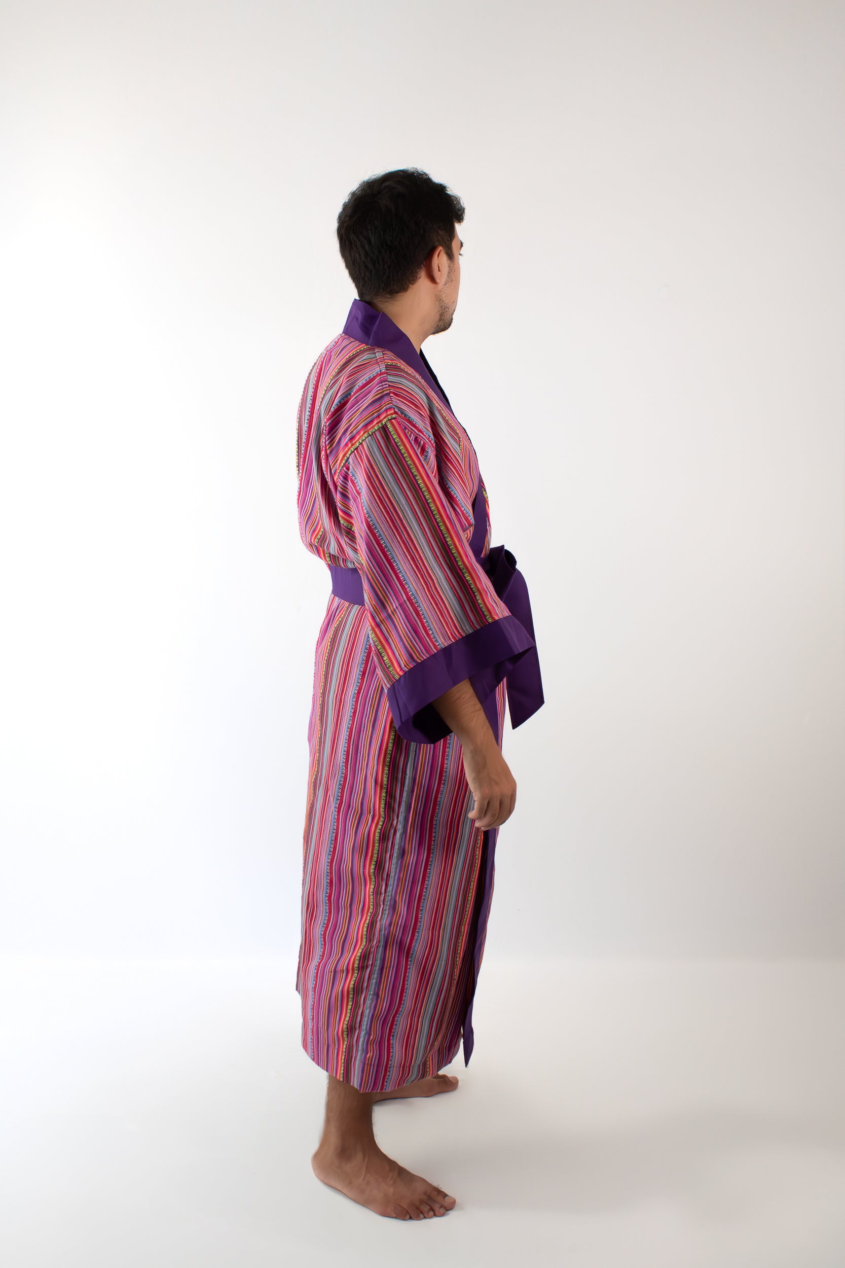 ✦ Trails of Emotions - Lebendiger und kräftiger farbenfroher Kimono im ethnischen Stil mit rosa Streifen