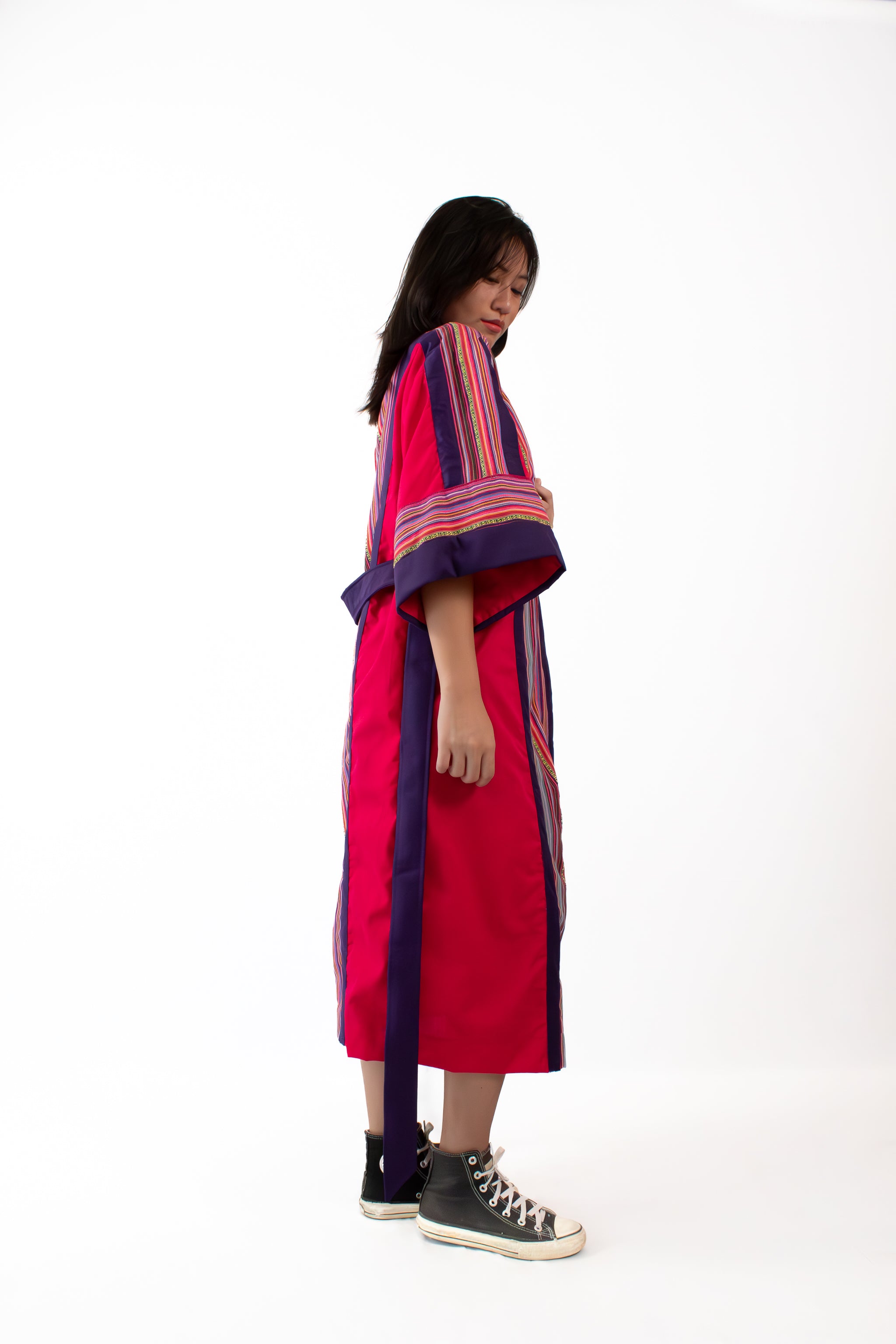✦ Violet Hour - Aufregender ethnischer Kimono mit halblangen Ärmeln in Fuchsia und Lila