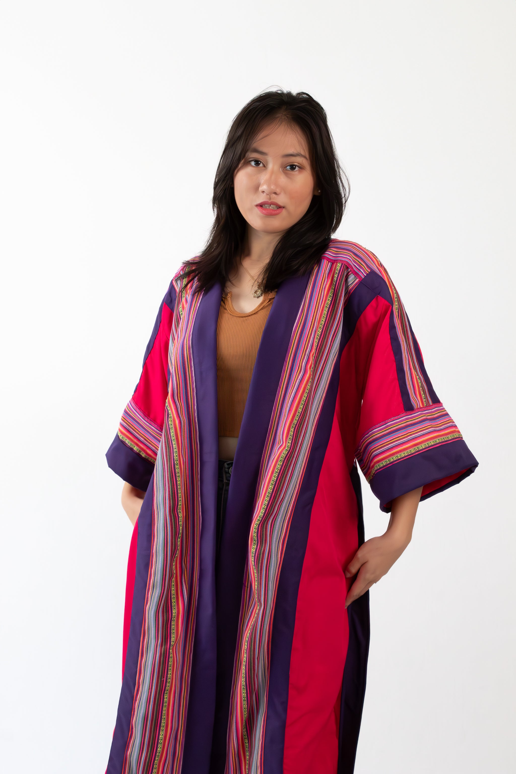 ✦ Violet Hour - Aufregender ethnischer Kimono mit halblangen Ärmeln in Fuchsia und Lila