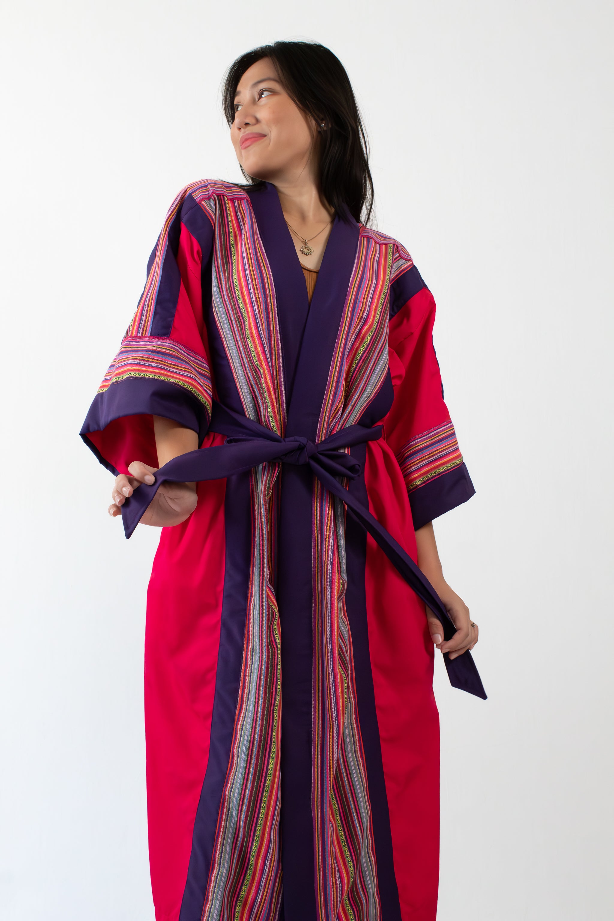 ✦ Violet Hour - Aufregender ethnischer Kimono mit halblangen Ärmeln in Fuchsia und Lila