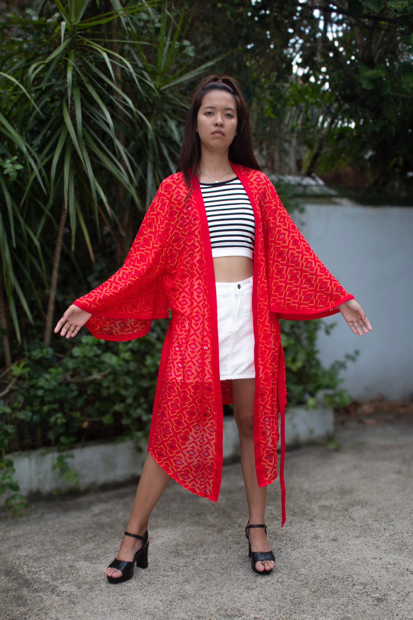 ✦ Ember Dream – Geometric Fierce Red Lace Kimono with Rich Crimson Edge