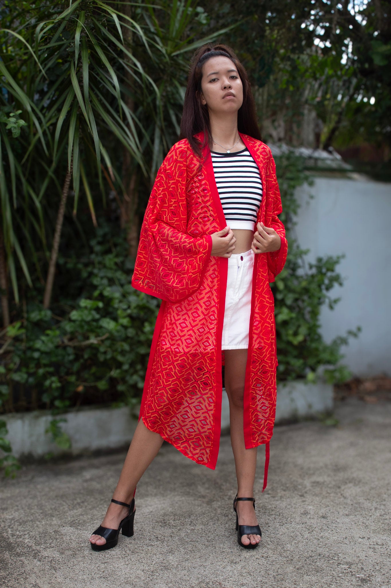 ✦ Ember Dream – Geometric Fierce Red Lace Kimono with Rich Crimson Edge