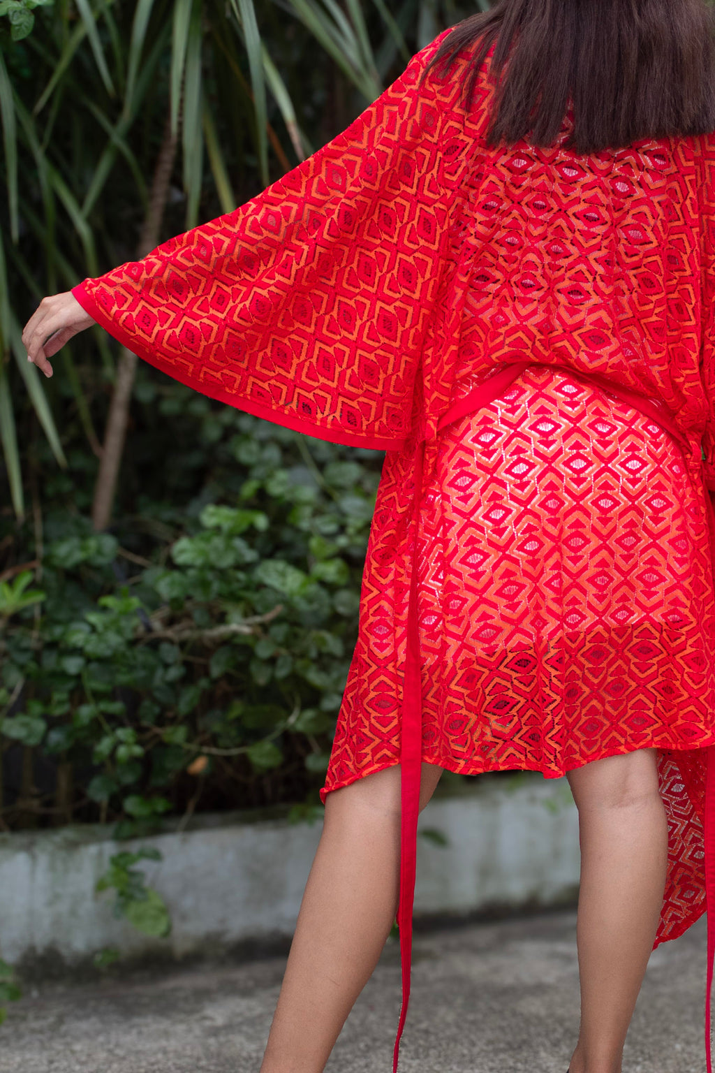 ✦ Ember Dream – Geometric Fierce Red Lace Kimono with Rich Crimson Edge