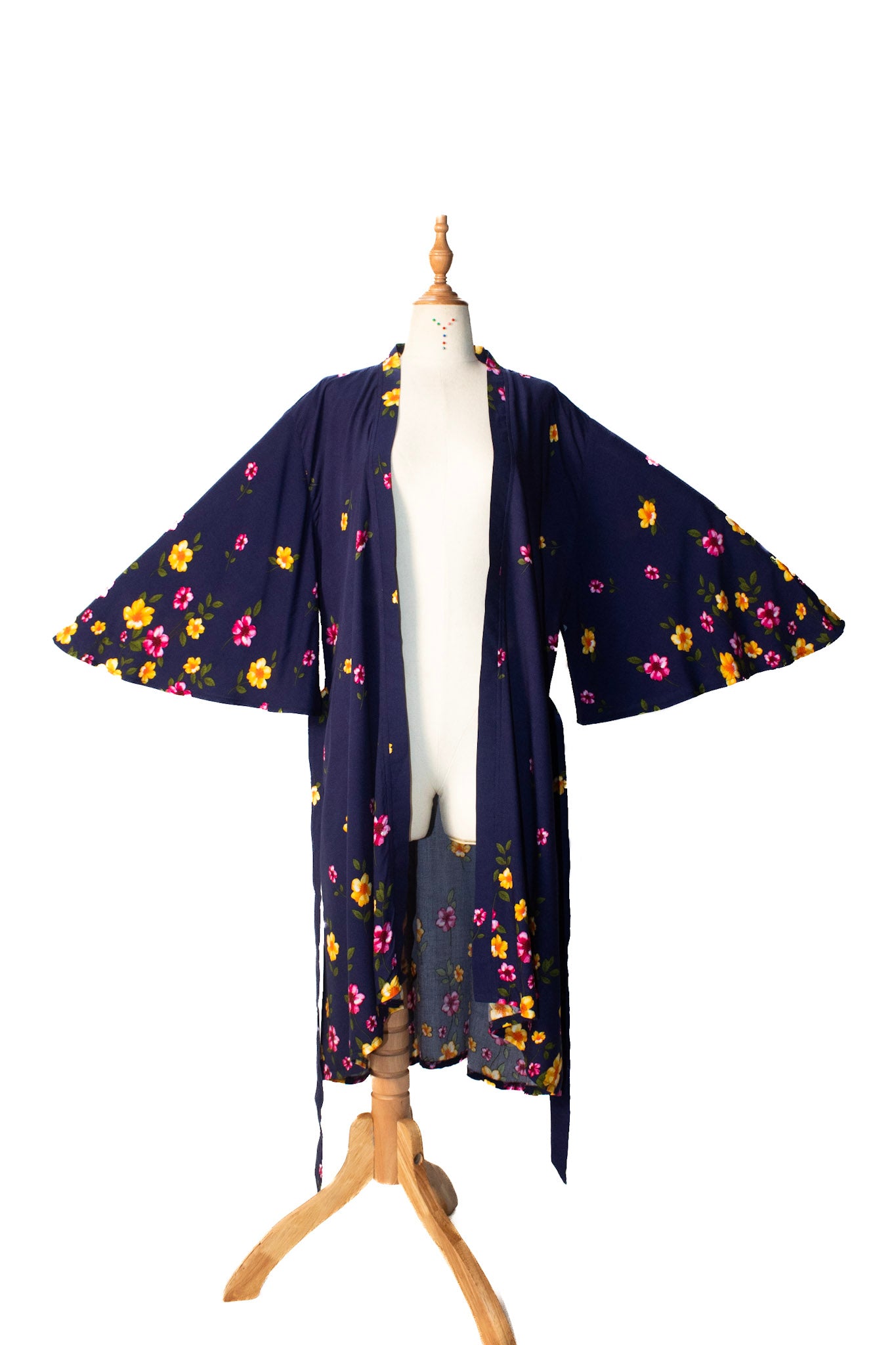 ✦ Midnight Petal Butterfly – Super Soft Navy Blue Floral Cotton Kimono with Butterfly-Sleeves