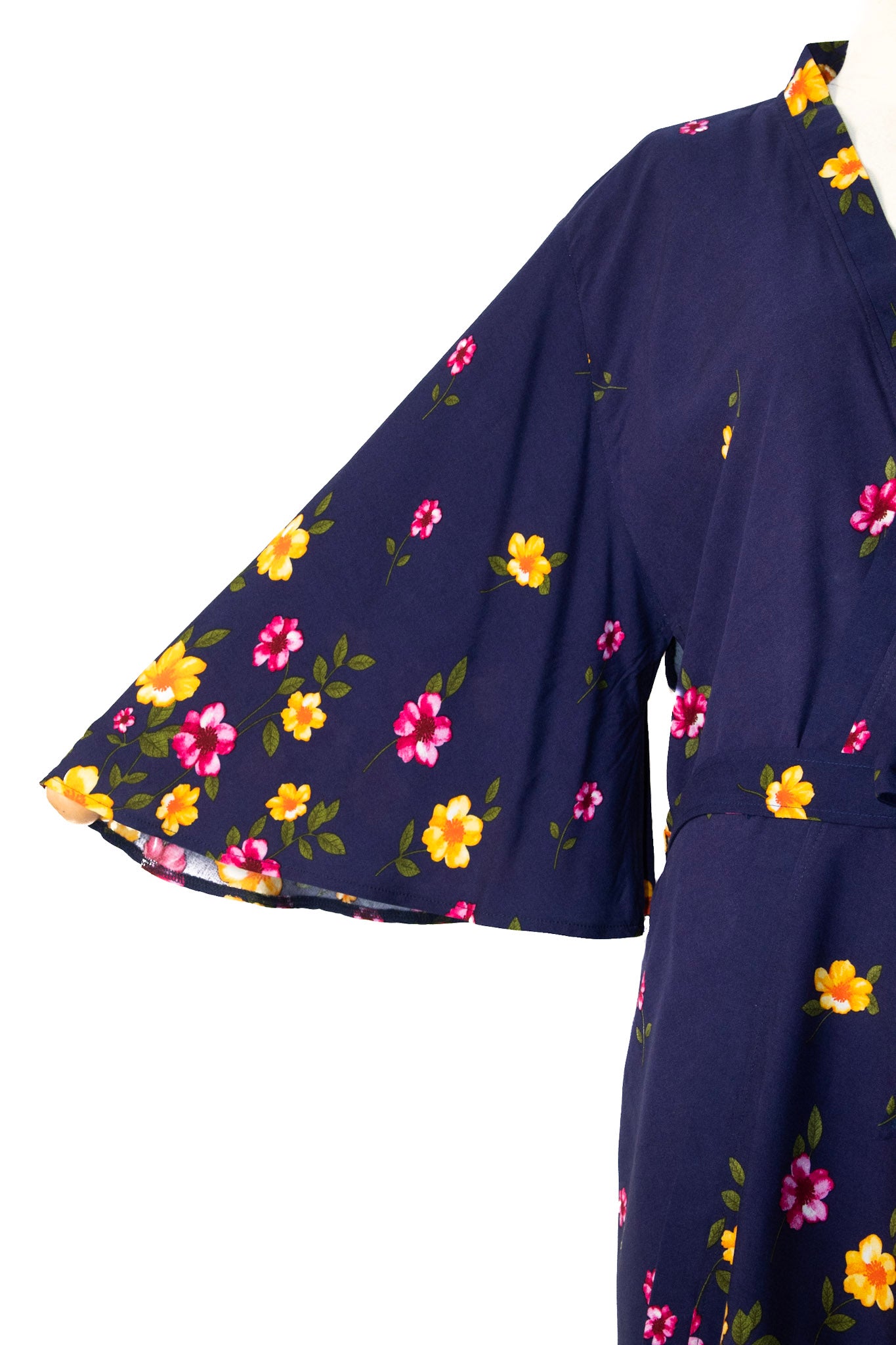 ✦ Midnight Petal Butterfly – Super Soft Navy Blue Floral Cotton Kimono with Butterfly-Sleeves